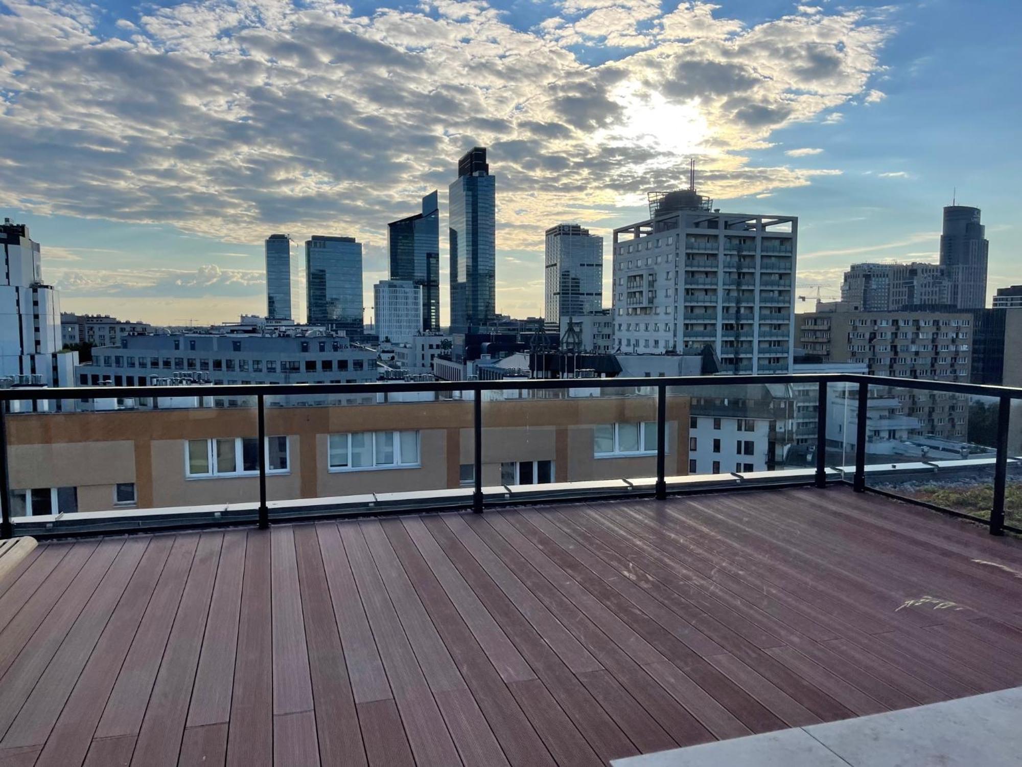 Apartamento Sienna 65 - Taras Na Dachu Z Panorama 360 Na Warszawe -roof Terrace With A Beautiful View - Prywatny Balkon - Private Balcony - Better *