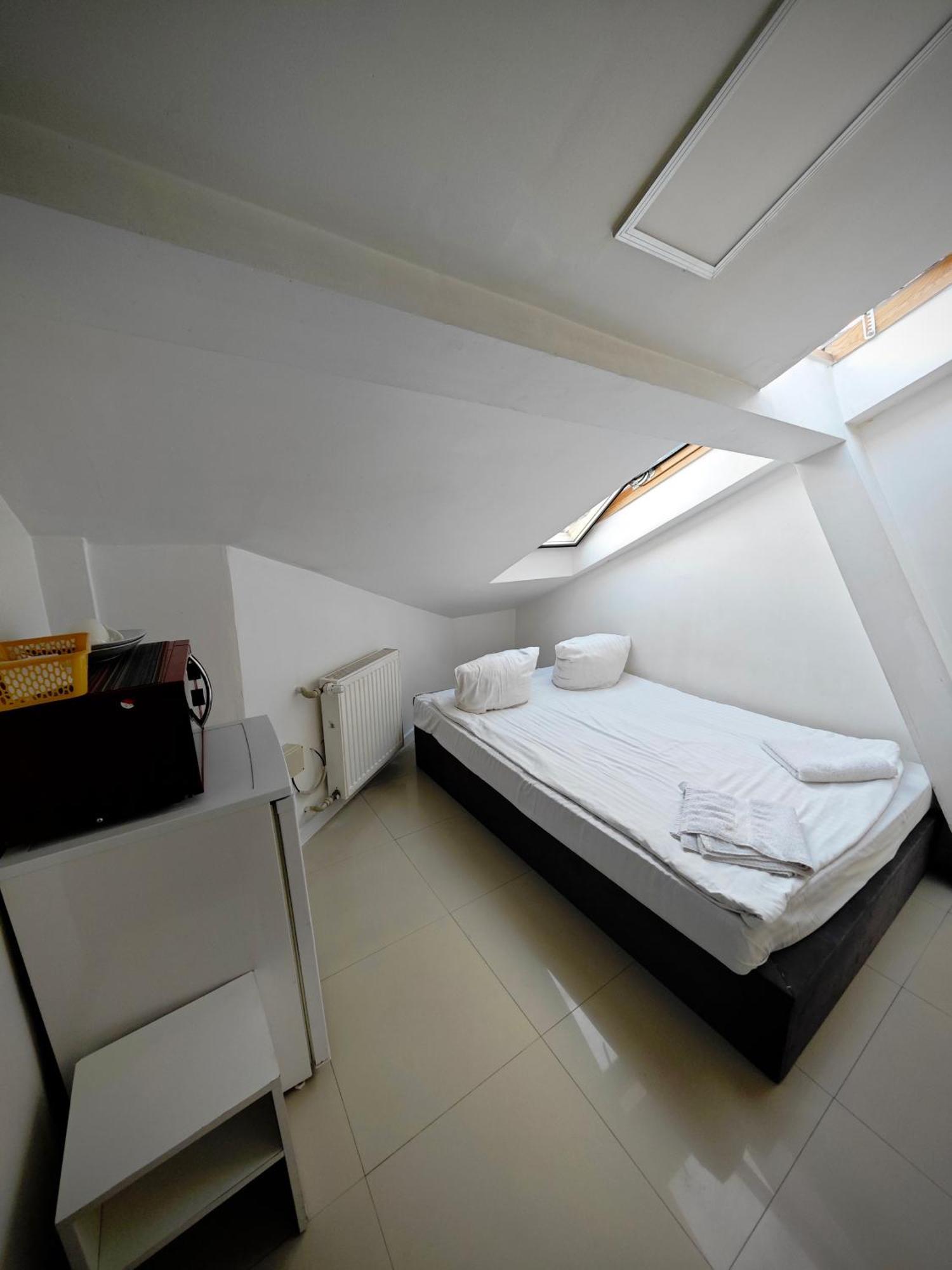 Hoza Attic