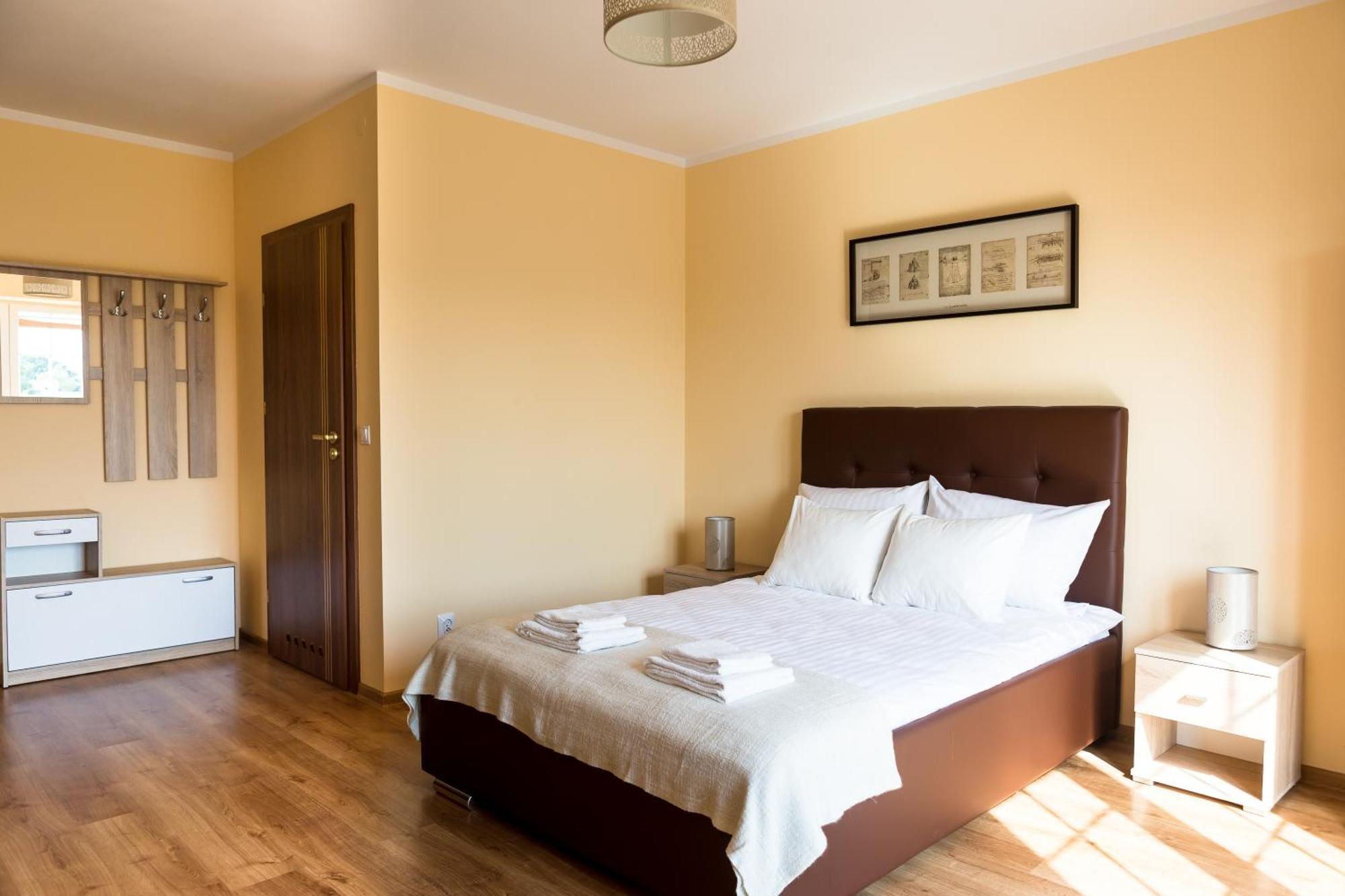 Jeziorki 71 Bed & Breakfast