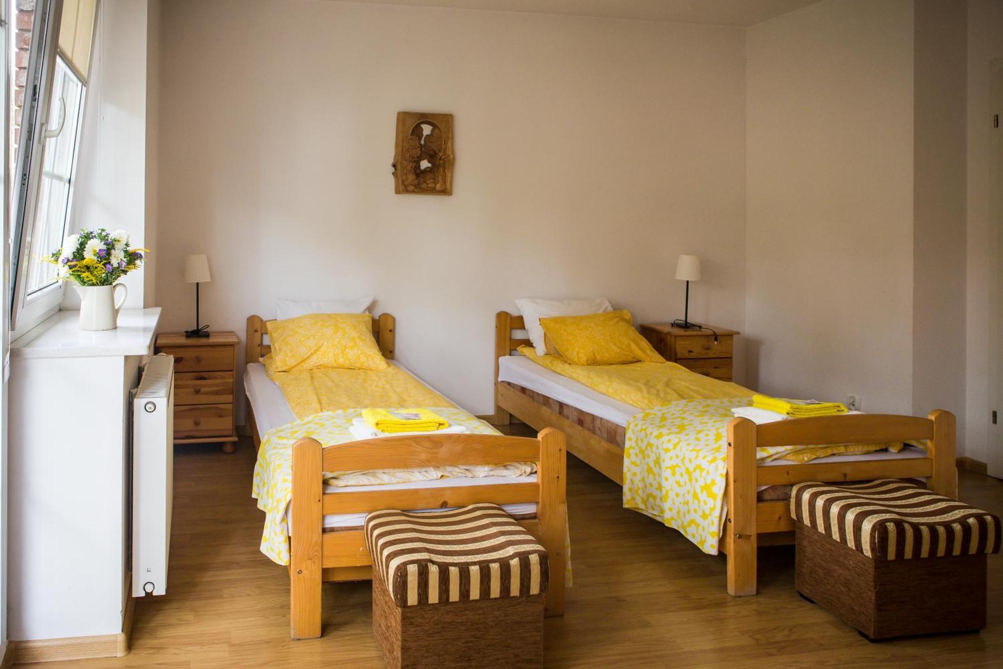 Bed & Breakfast Jeziorki 71 *