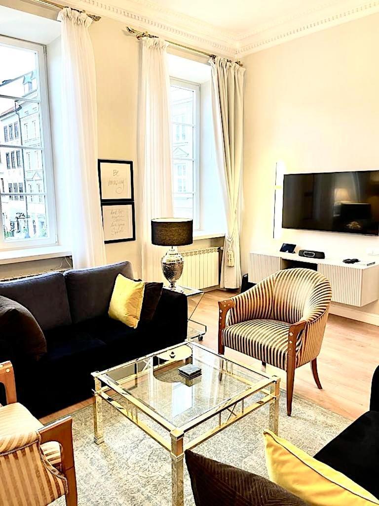 Luxury & Mondrian Market Square Ii 5*