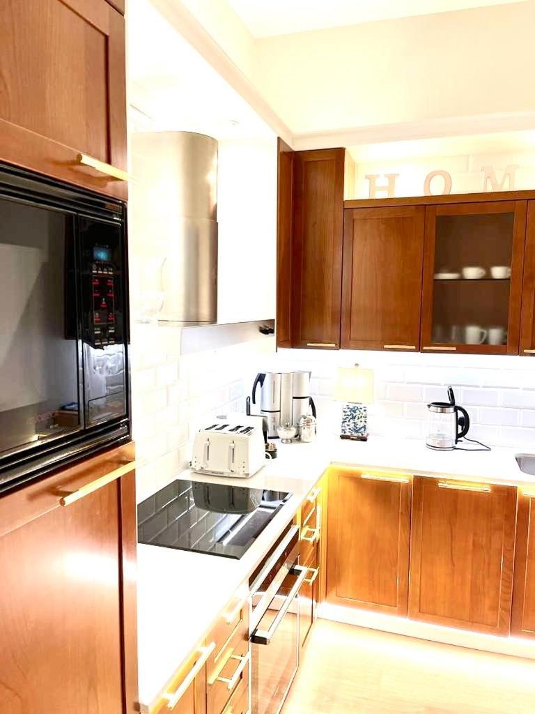 Aparthotel Luxury & Mondrian Market Square Ii