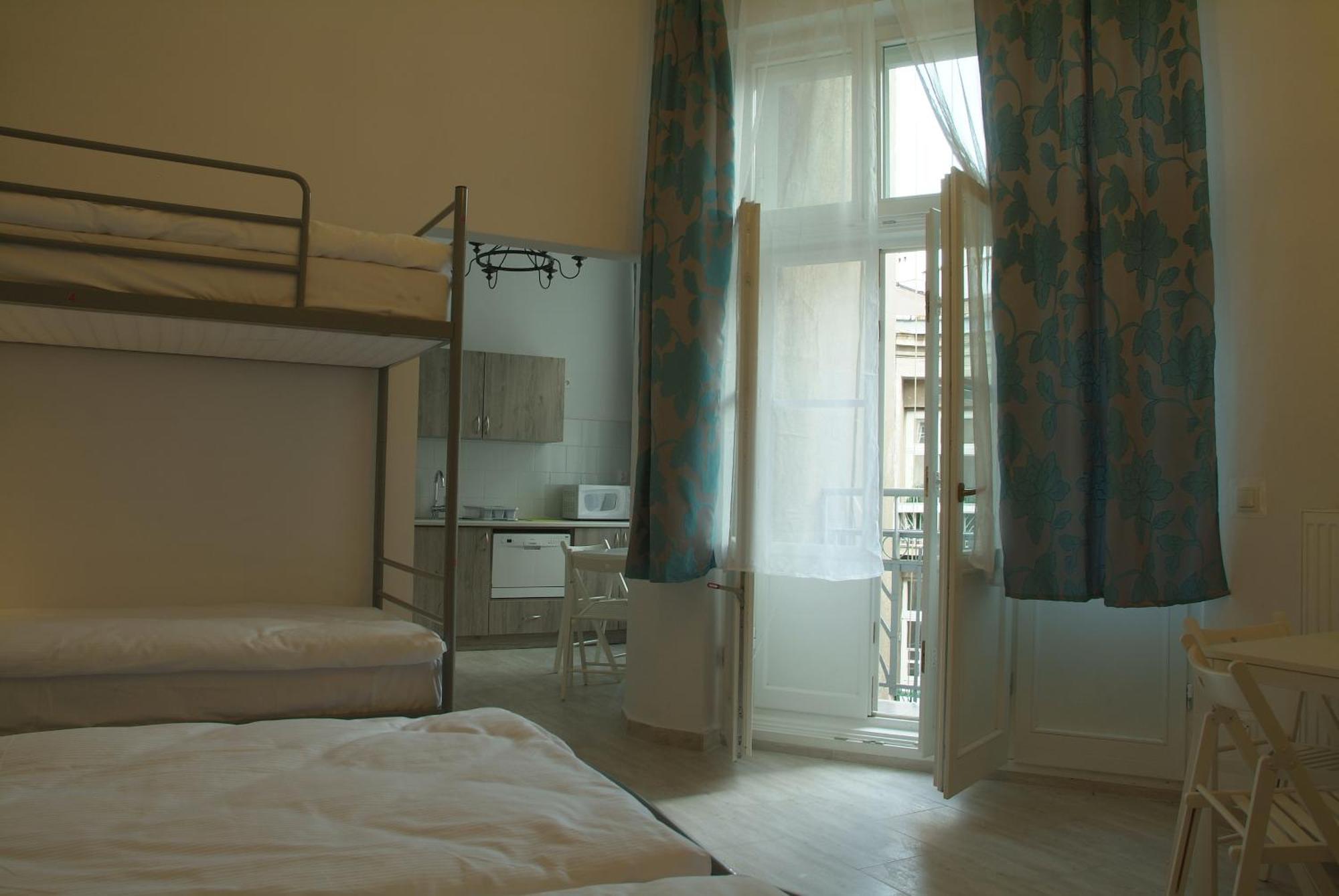Hostel Lwowska 11
