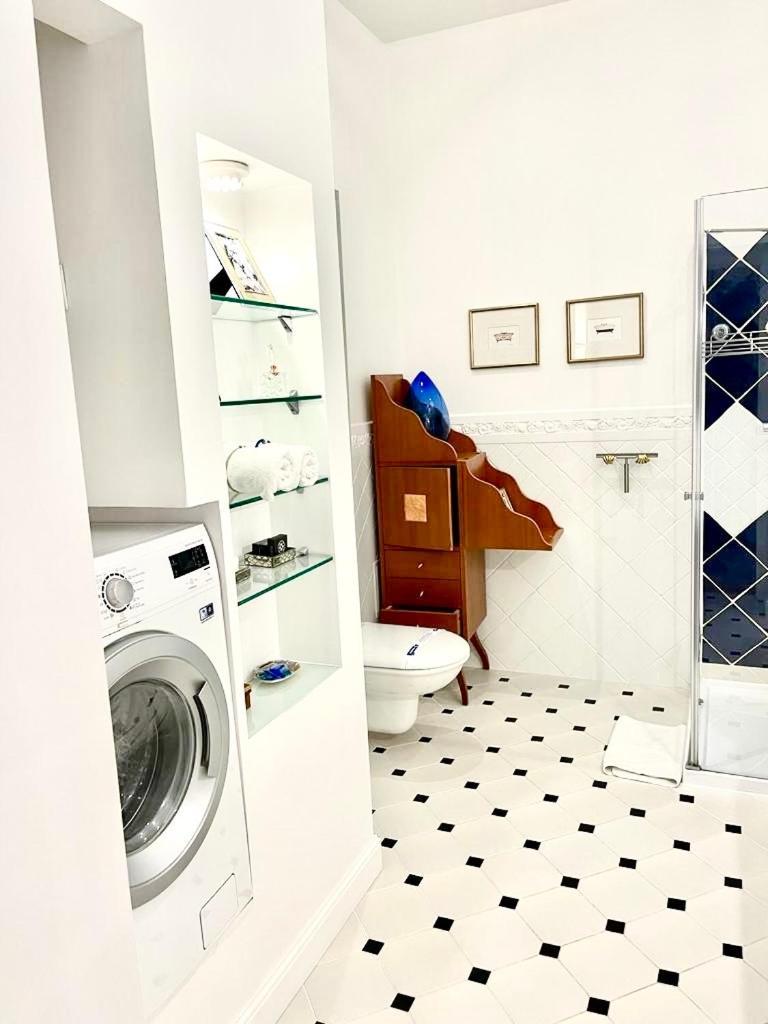 Luxury Mondrian Market Square Iii Aparthotel *