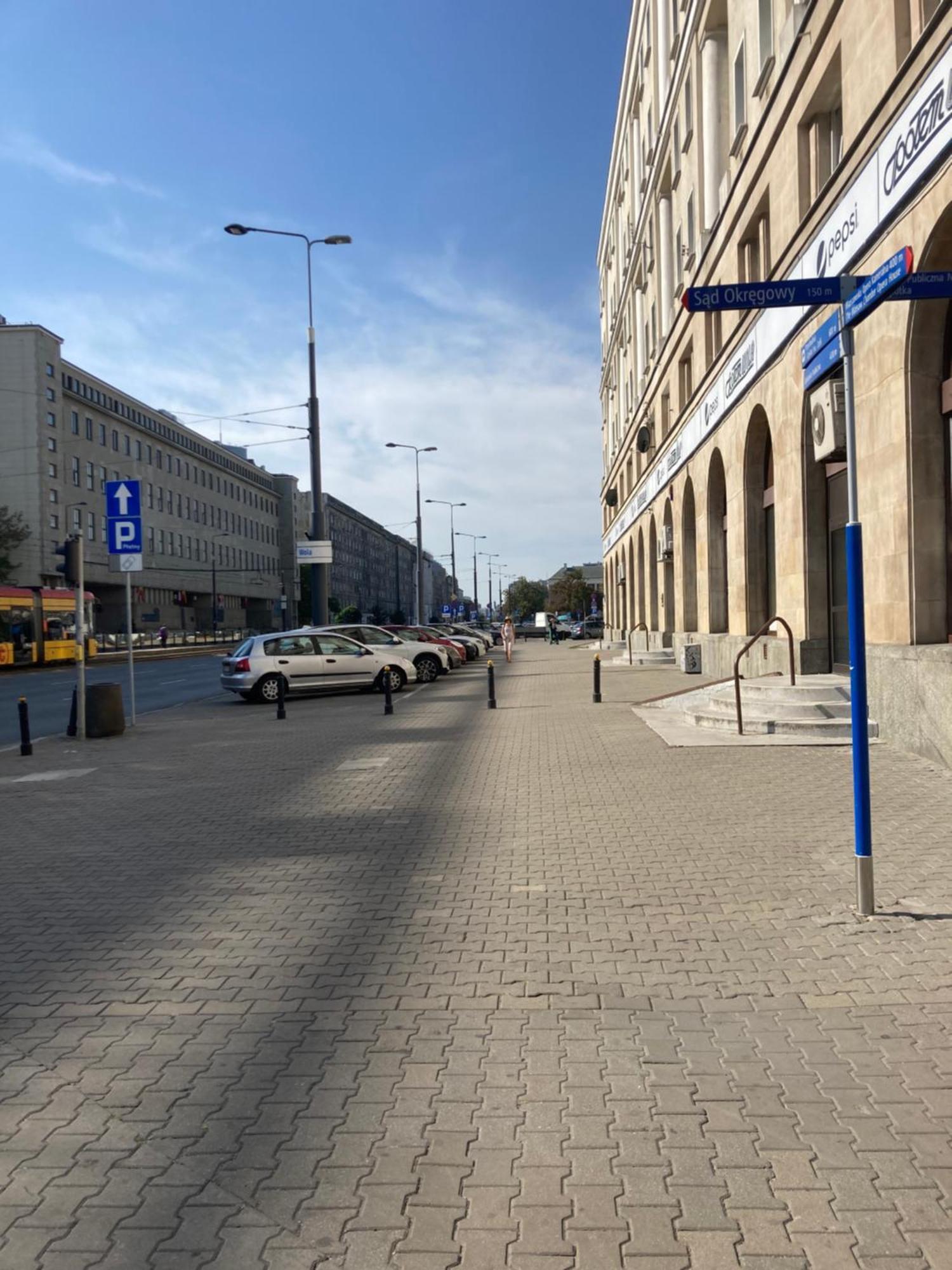 Apartment 82a Warschau