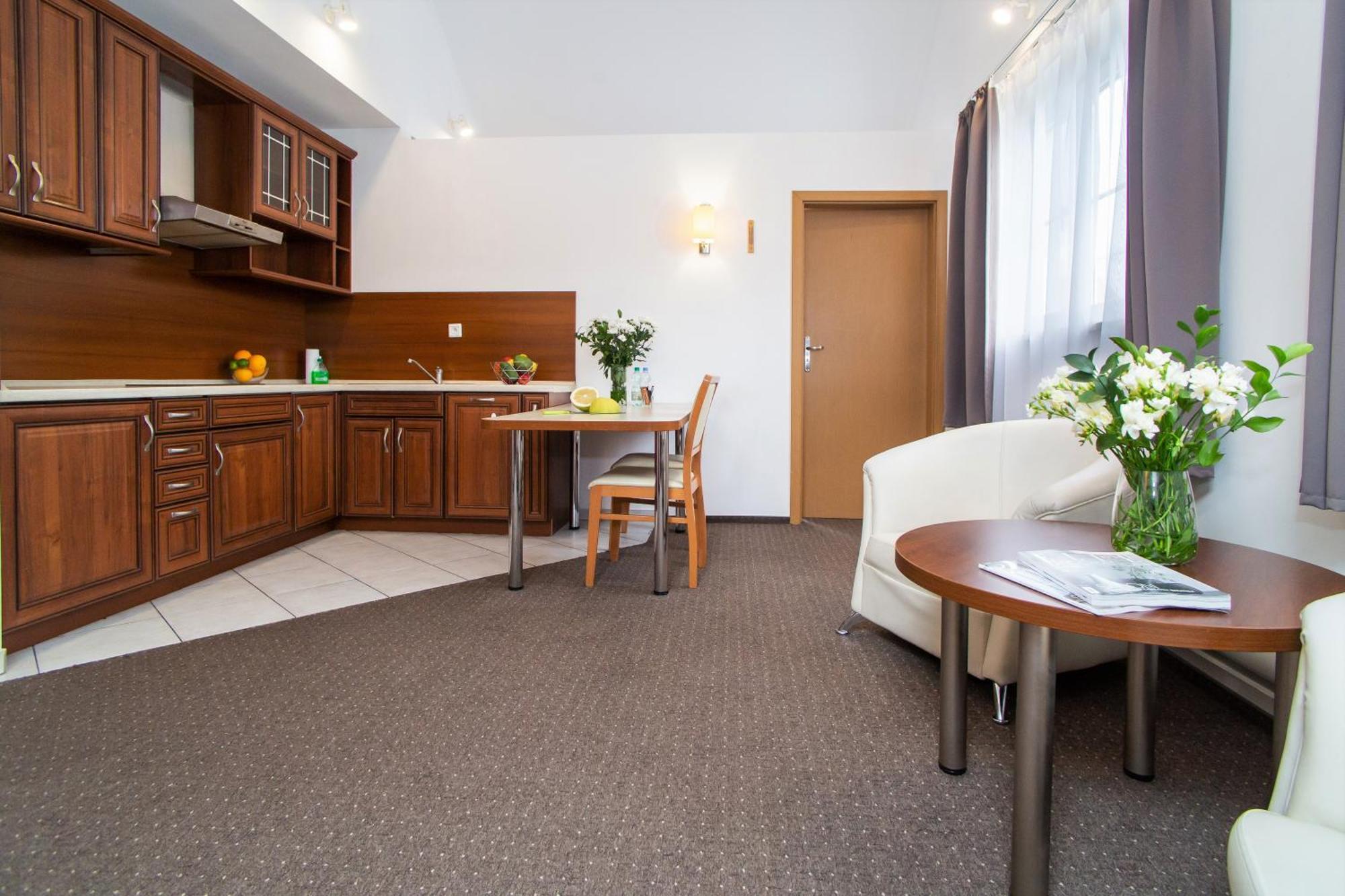- Wilanow Aparthotel Varsóvia