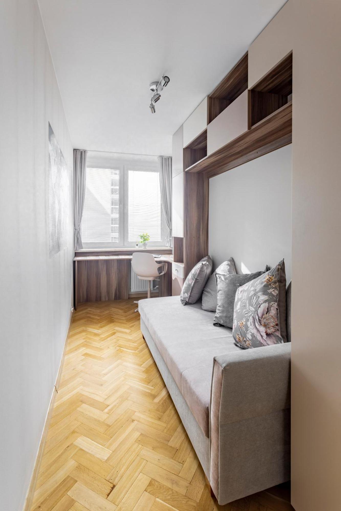 Apartment Hala Mirowska