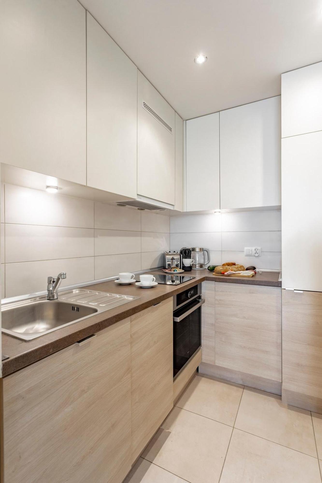 Hala Mirowska Apartment *