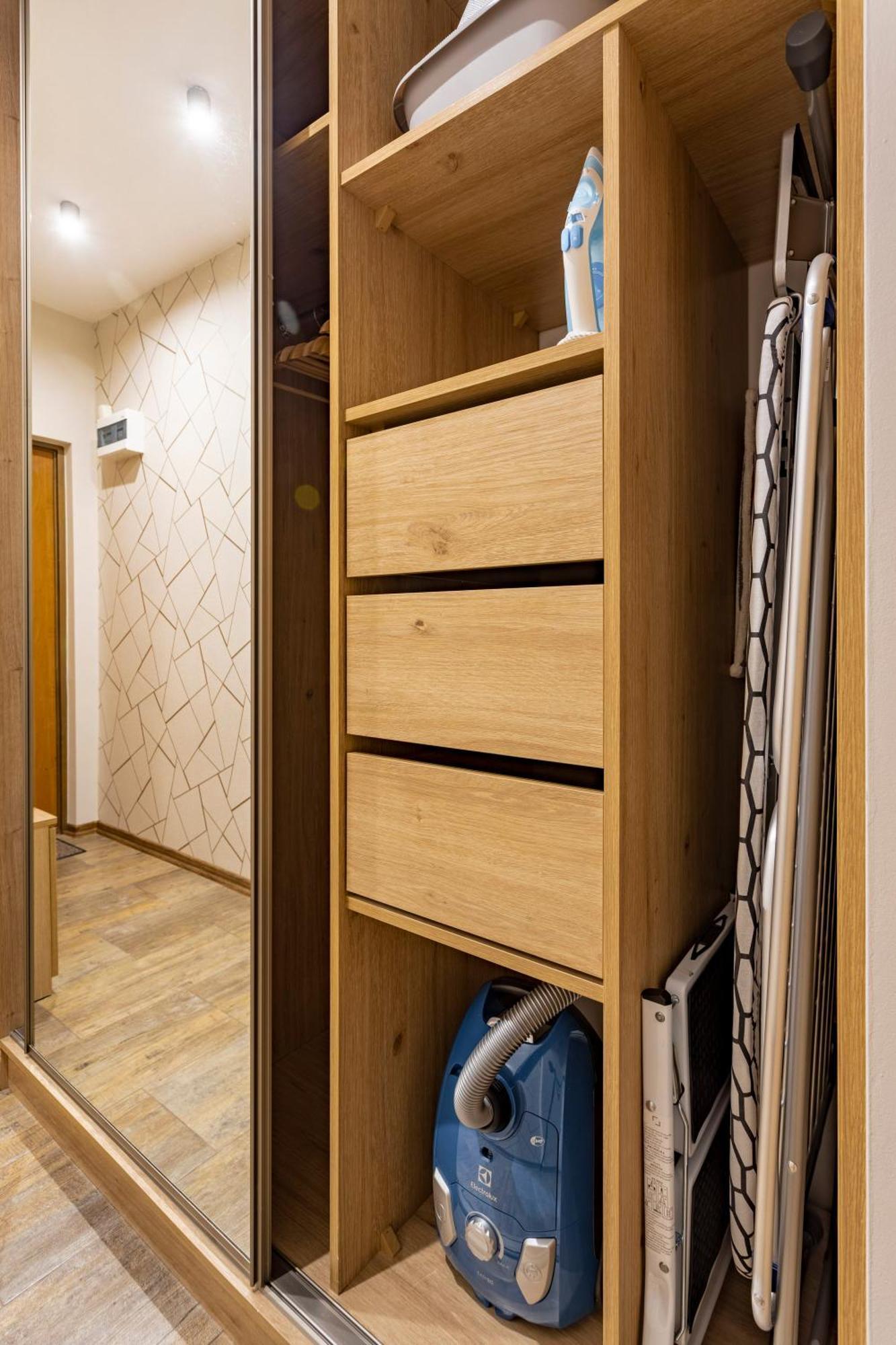 Apartment Hala Mirowska Warsaw
