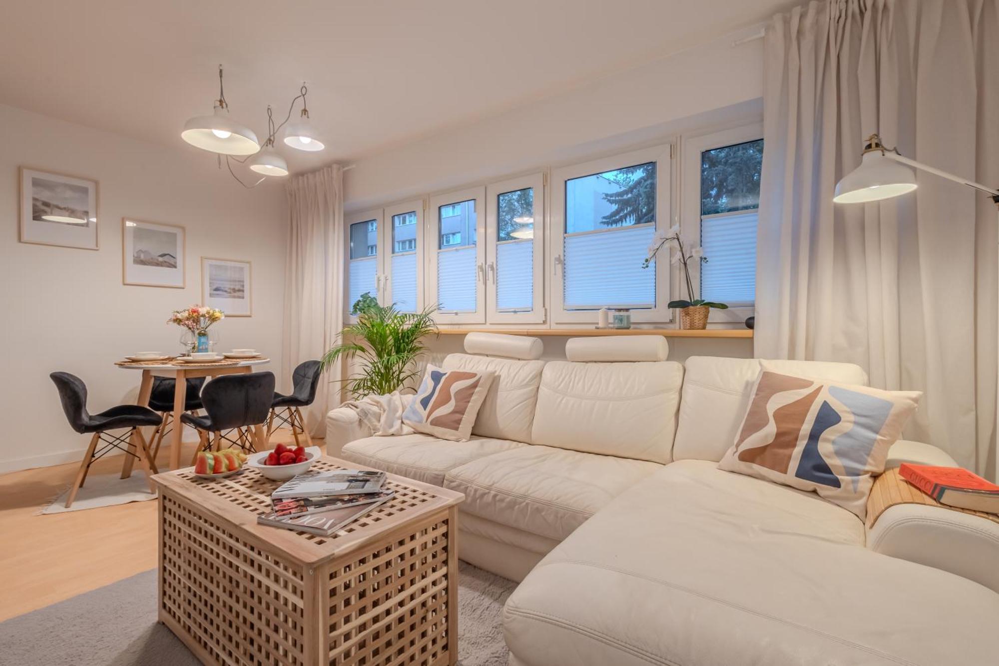 Rezydencja Filmowa- Wygodny Apartament 10 Min Od Lotniska I Centrum Warsaw
