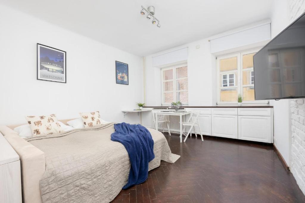 Cozy Old Town Apartment