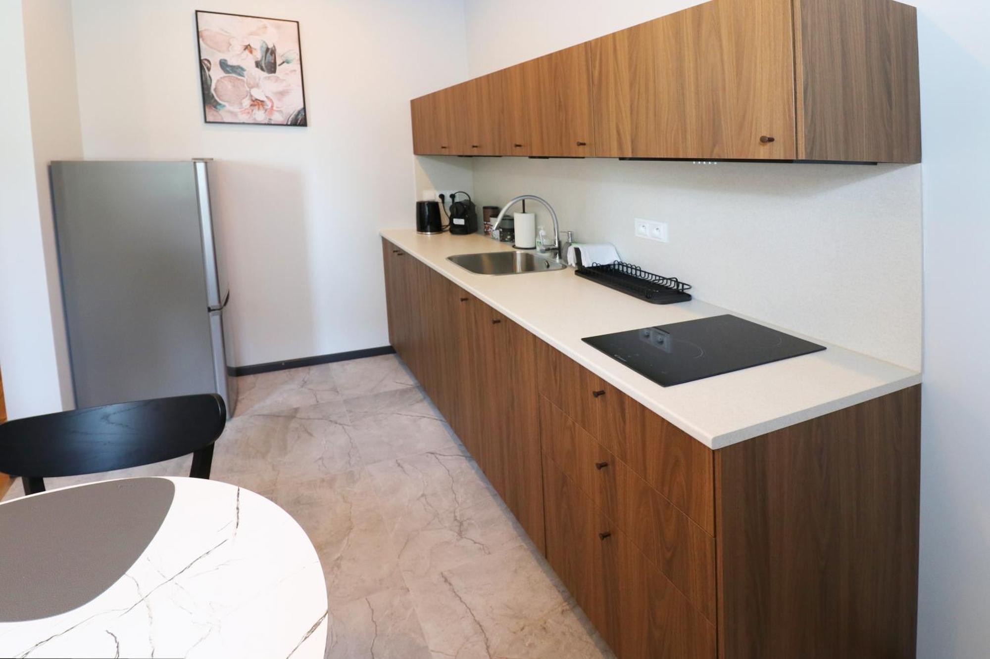 Falcon 5 Metro Sgh Apartamento *