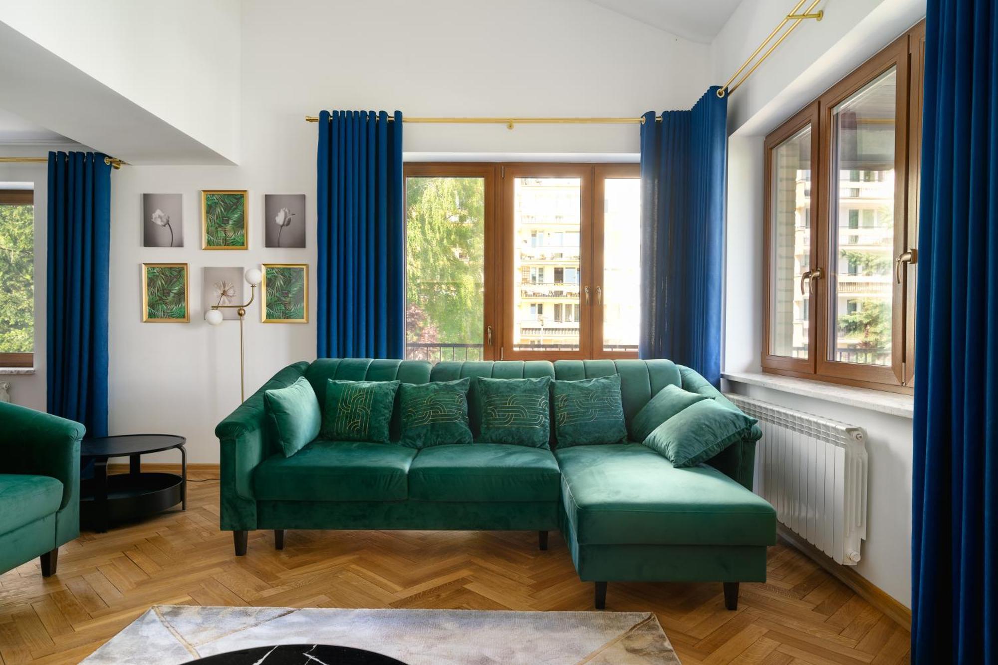 Golden Saska Kepa Villa Warsaw