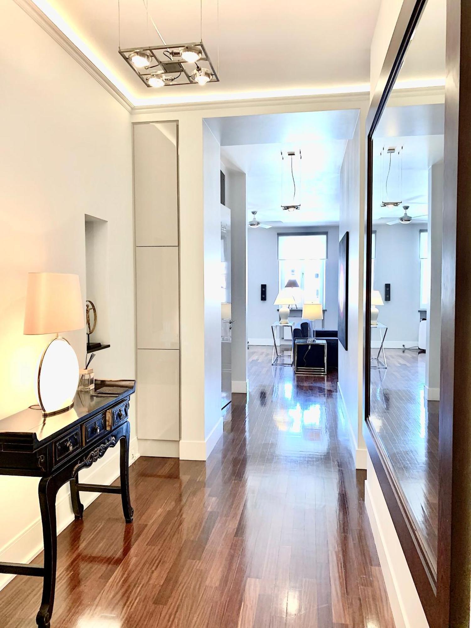 Khách sạn hẻo lánh Mondrian Luxury Unesco Old Town *