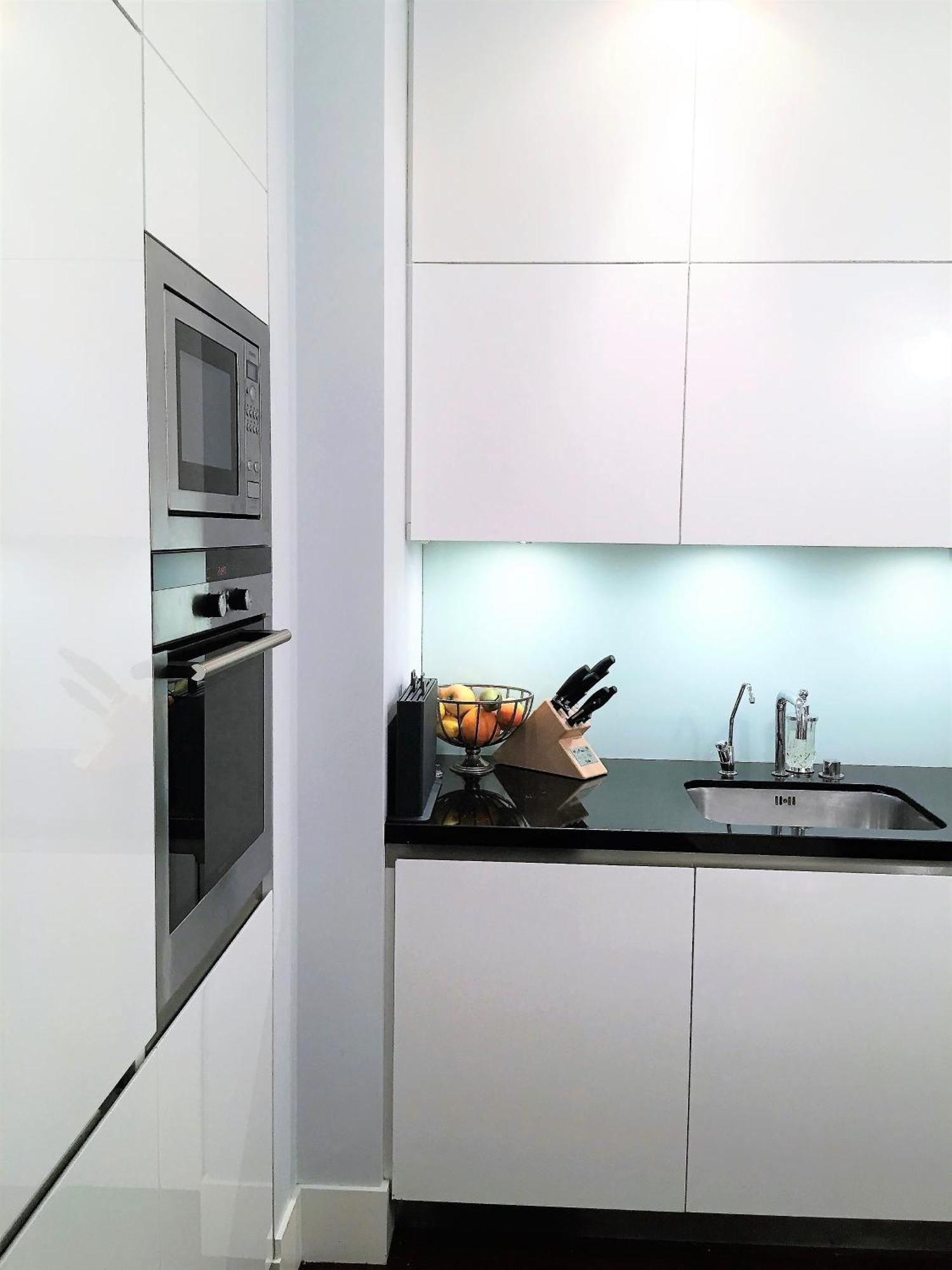 Aparthotel Luxury Mondrian Market Square Iii *