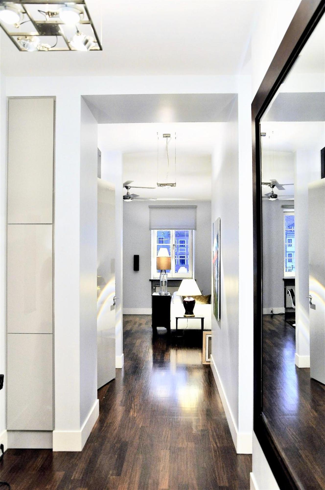 Aparthotel Mondrian Luxury & Market Square I 5*