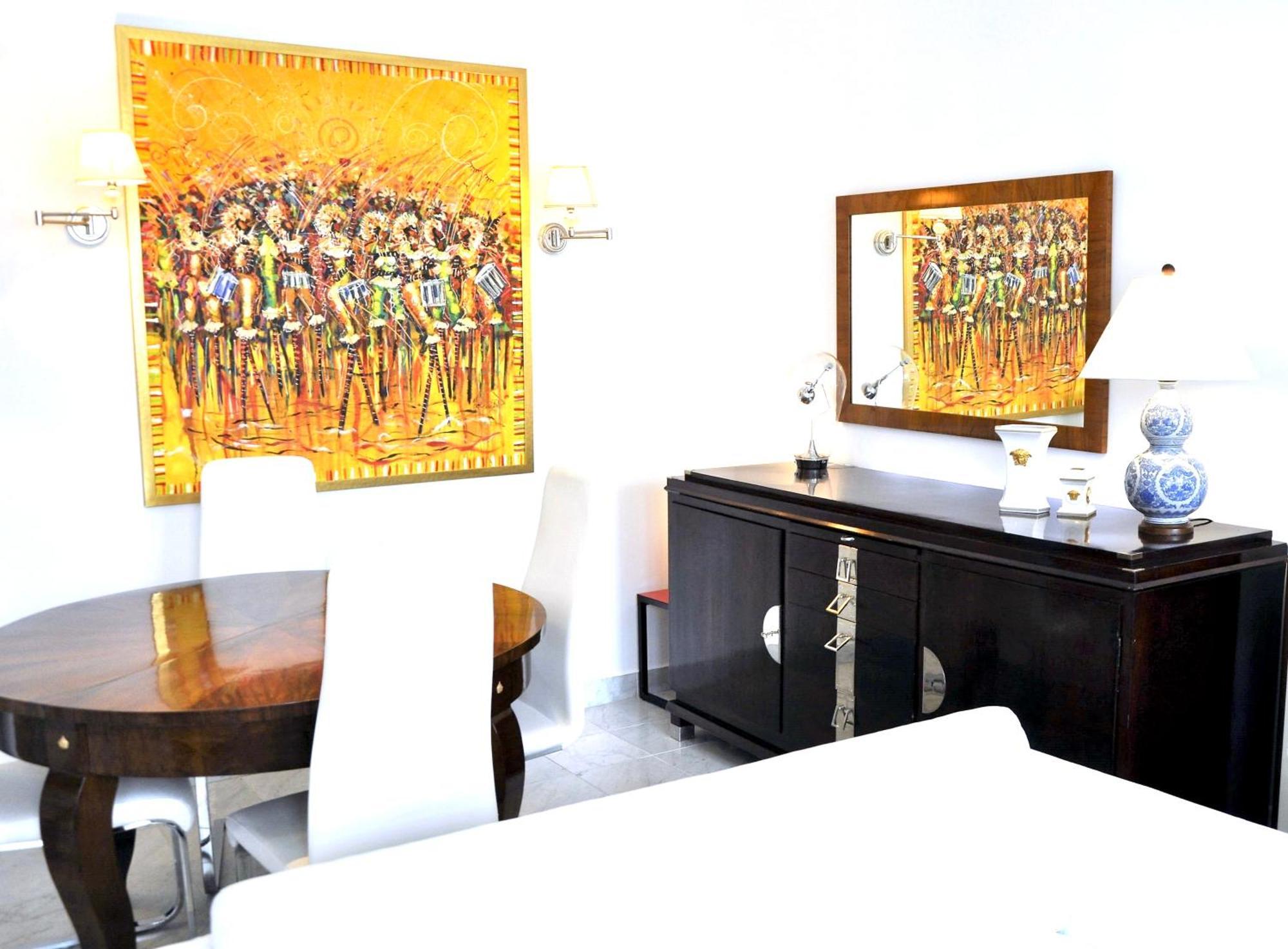 Aparthotel Mondrian Luxury & Market Square Iv