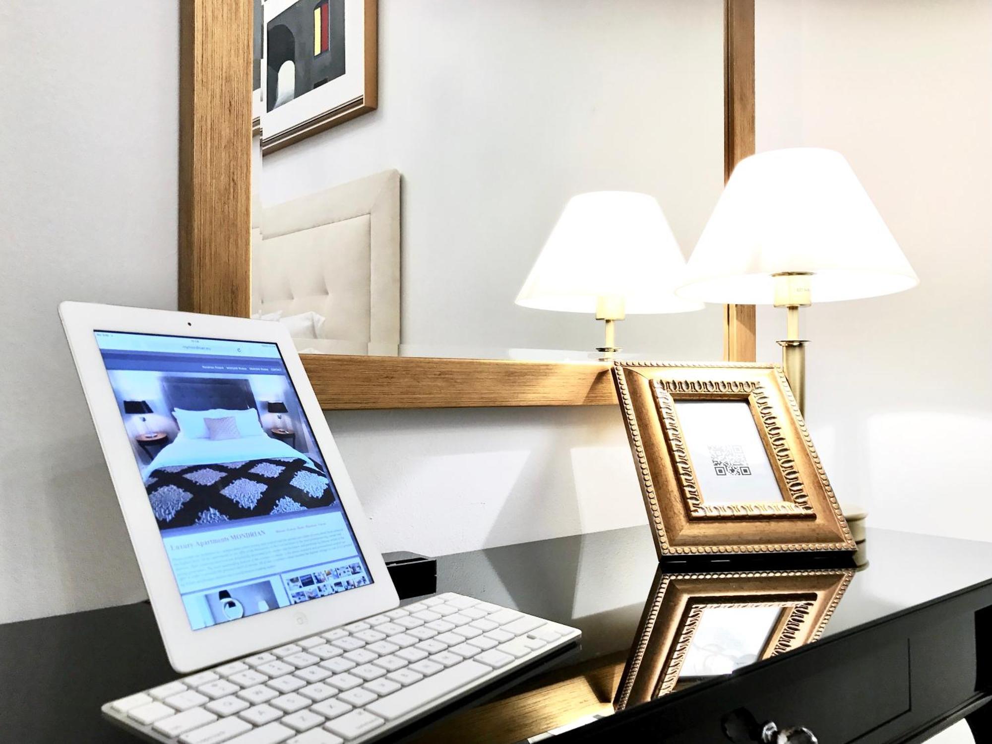 Mondrian Luxury & Market Square I 5* Warsaw