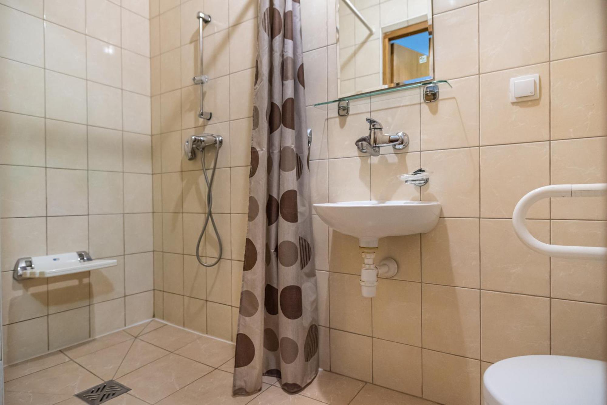 Dobre Miejsce Dom Rekolekcyjny Holiday park 2*