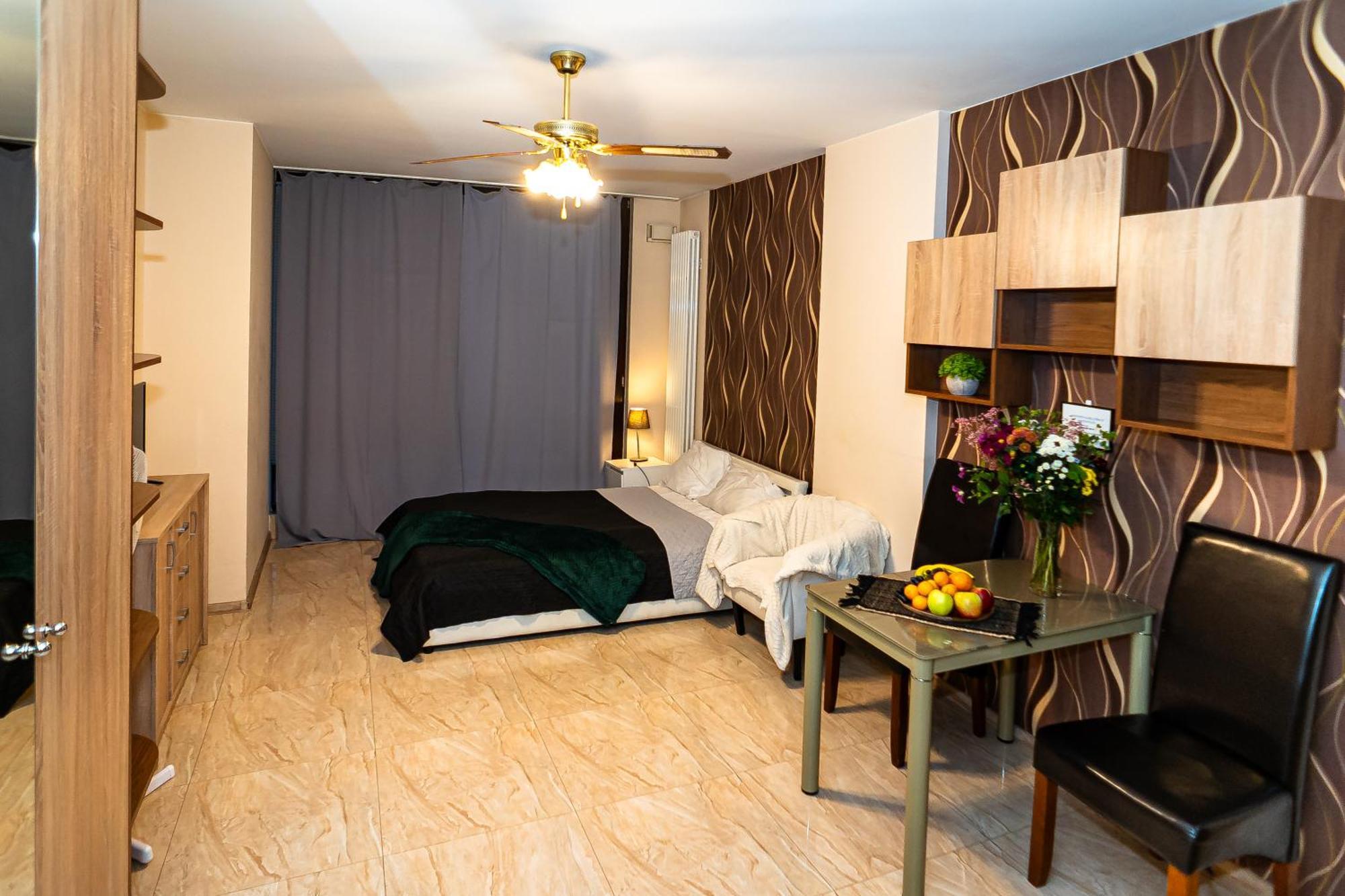 Triton Apartment *