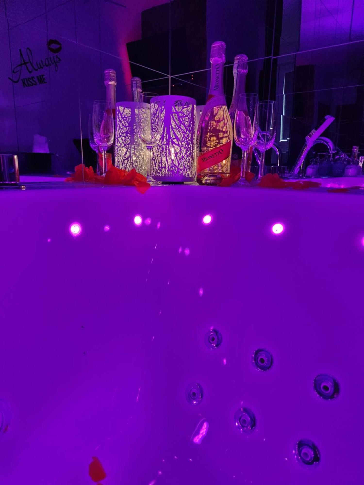 House: With Jacuzzi, Prosecco & Wellness Facilities Apartment *