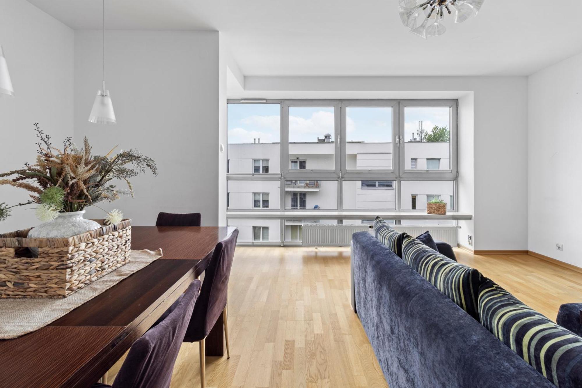 Zawiszy By Esteum Host * Warsaw