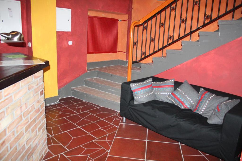 Hostel El *