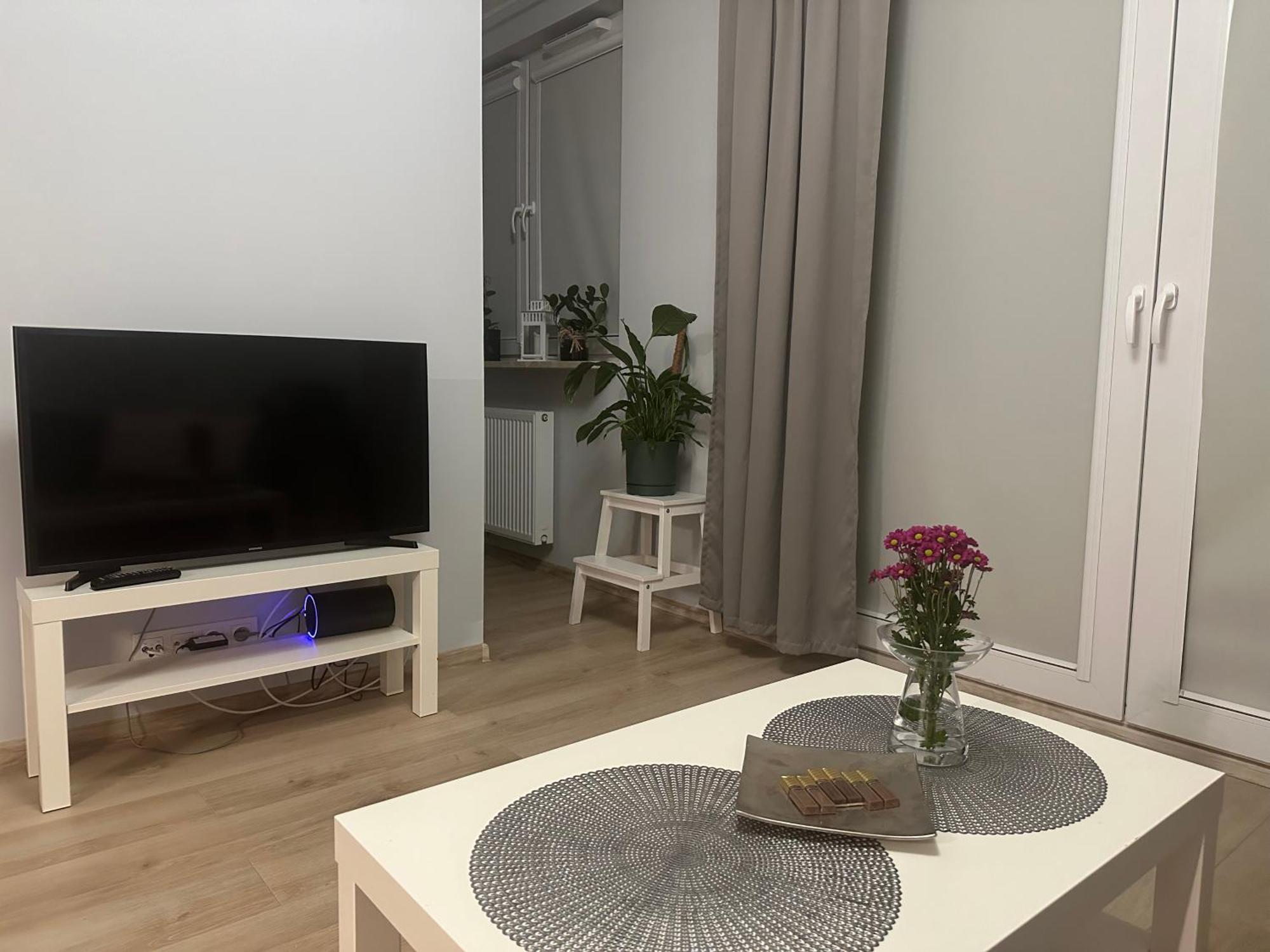 Apartament Cosy Near To The Chopin's Airport Cybernetyki 2c *