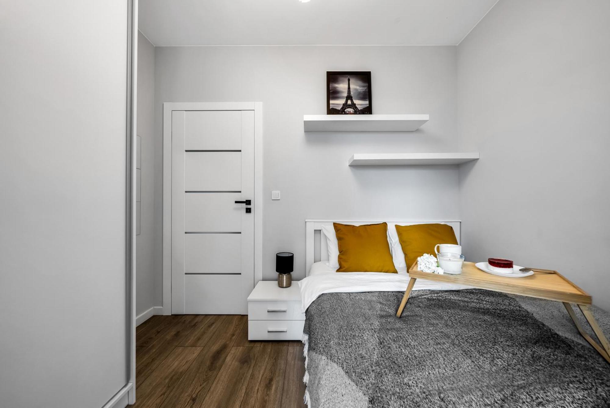 Sluzewiec - Balcony, Bus & Train Nearby - By Rentujemy Apartment Warsaw