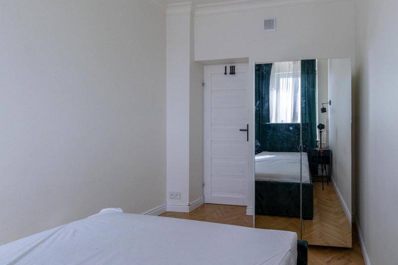 Apartment Cozy Renovated In Bielany Next To Subway