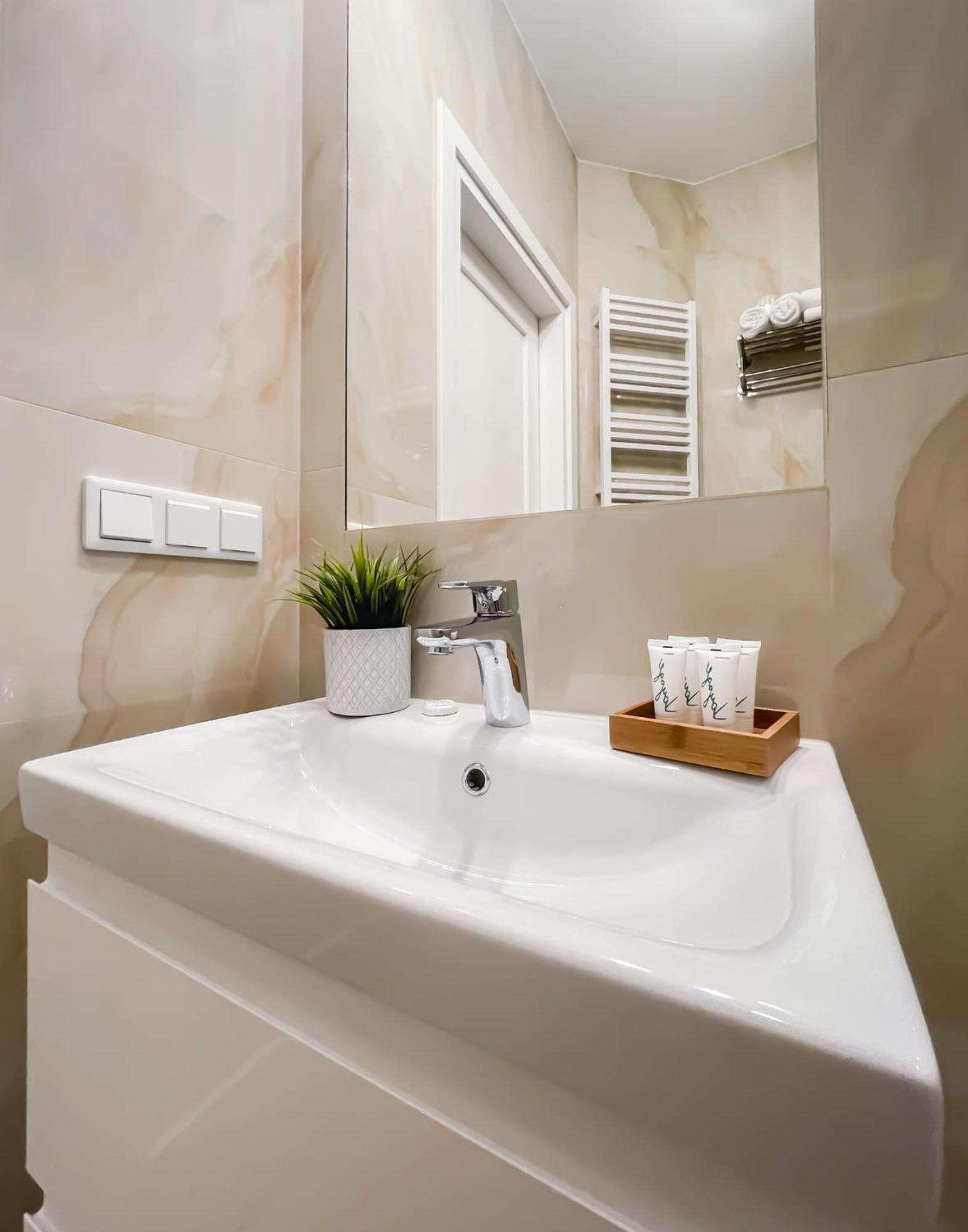 Apartament Seasons By Alluxe Boutique