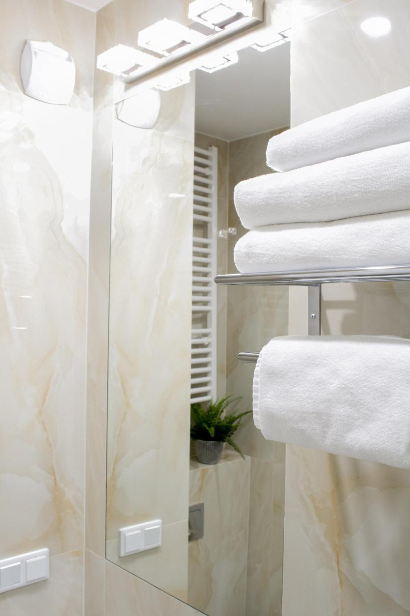 Seasons By Alluxe Boutique Apartment