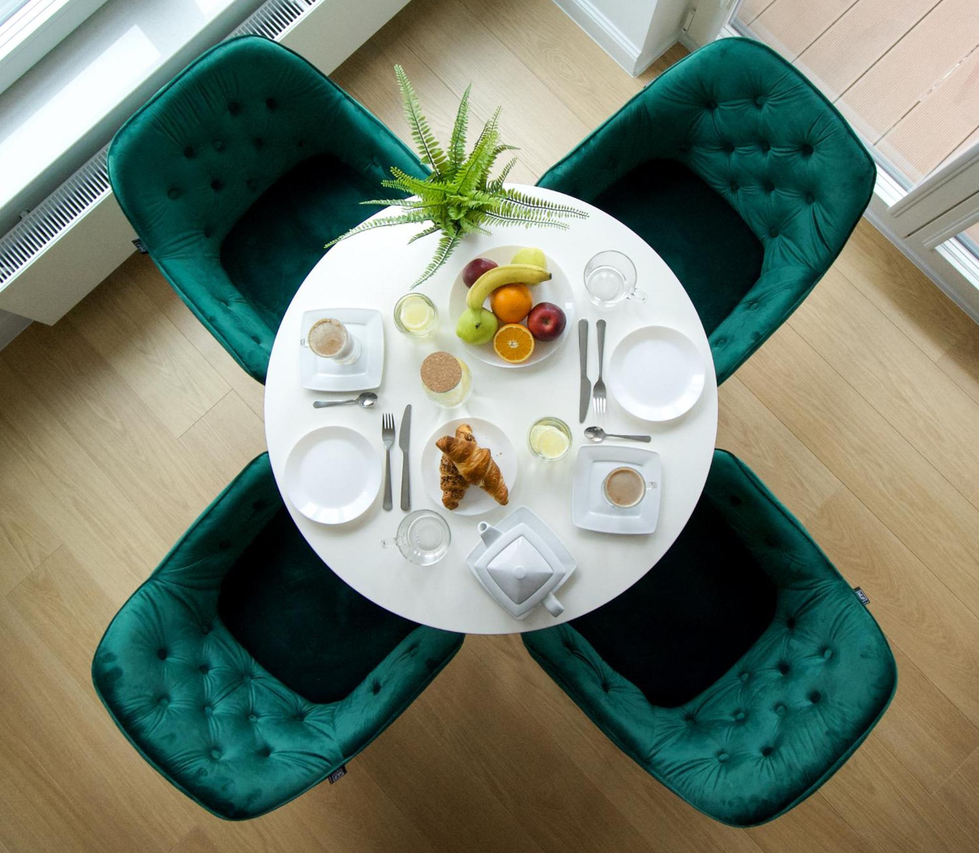 Seasons By Alluxe Boutique Apartment