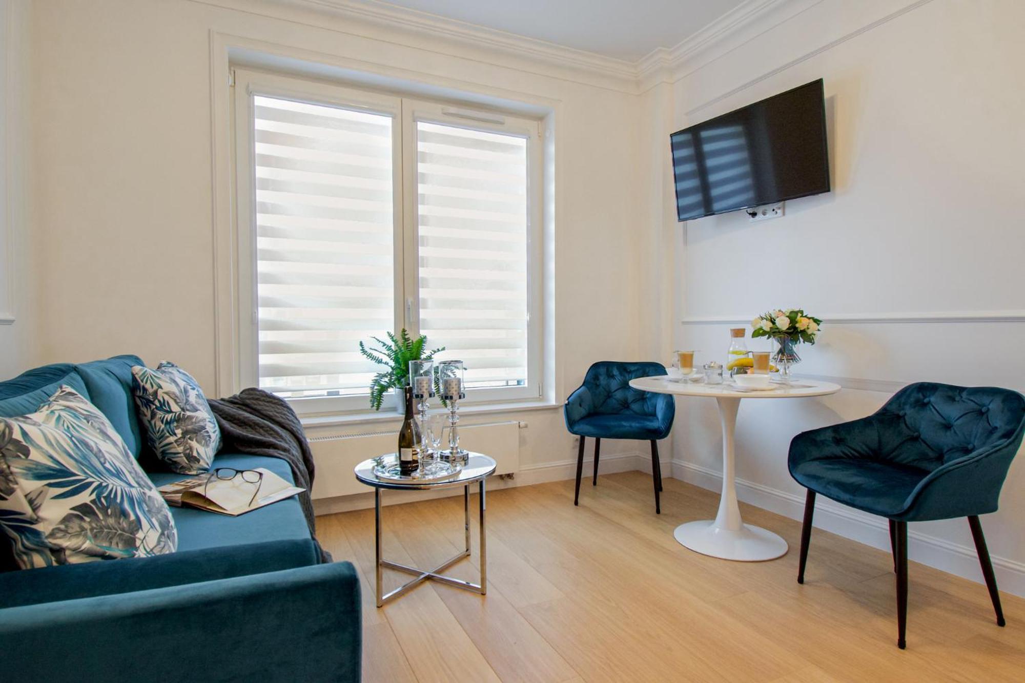 Seasons By Alluxe Boutique Apartment Warsaw