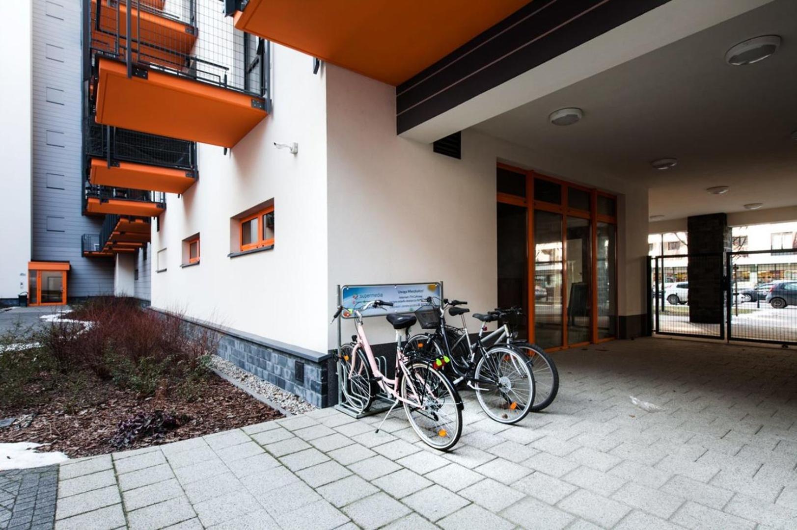 Apartment Superapart Jana Kazimierza 127 Secluded Urban Hideaway With Modern Comforts