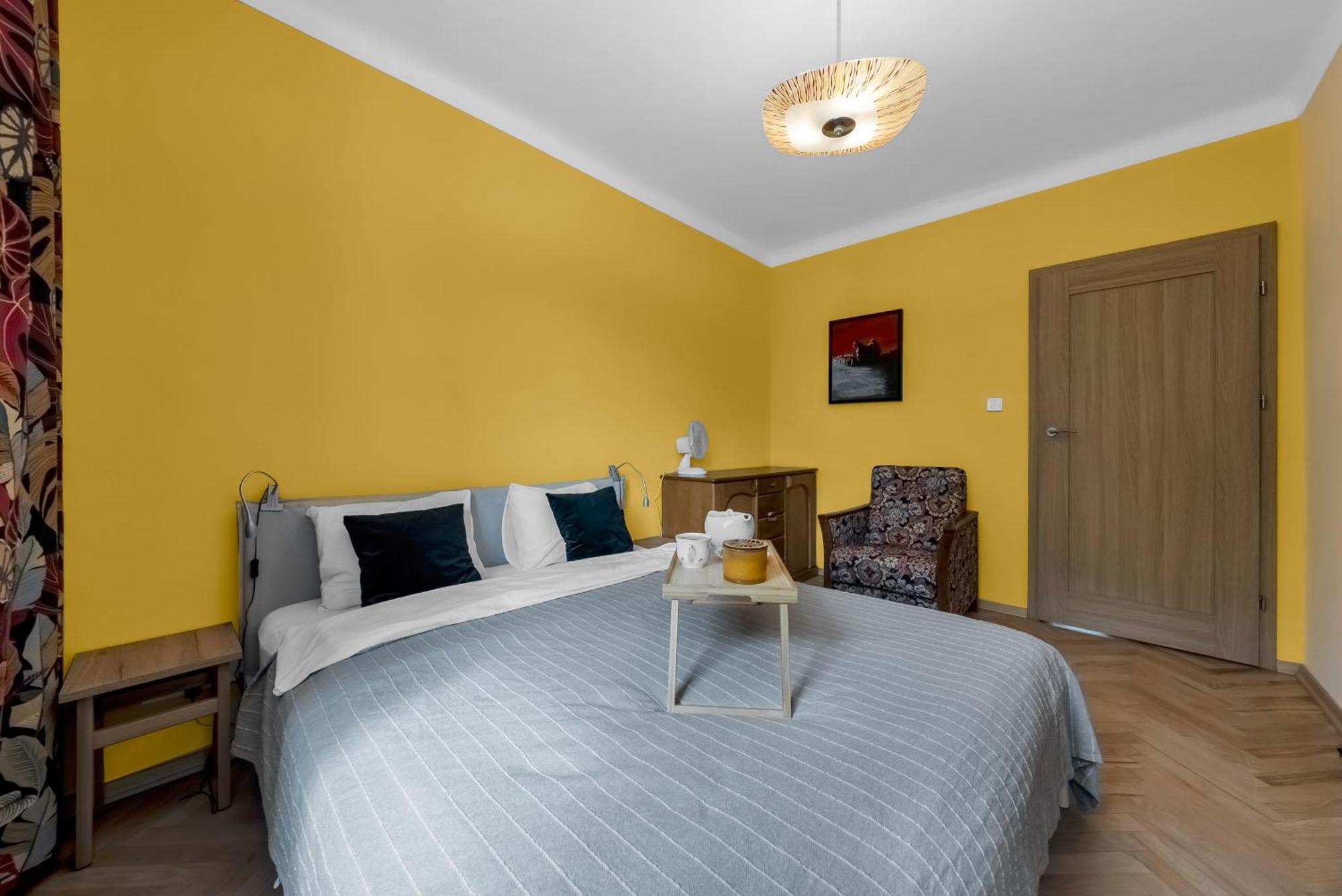 70m2 Wola - Location, 2 Bedrooms, 1st Floor - By Rentujemy Apartament