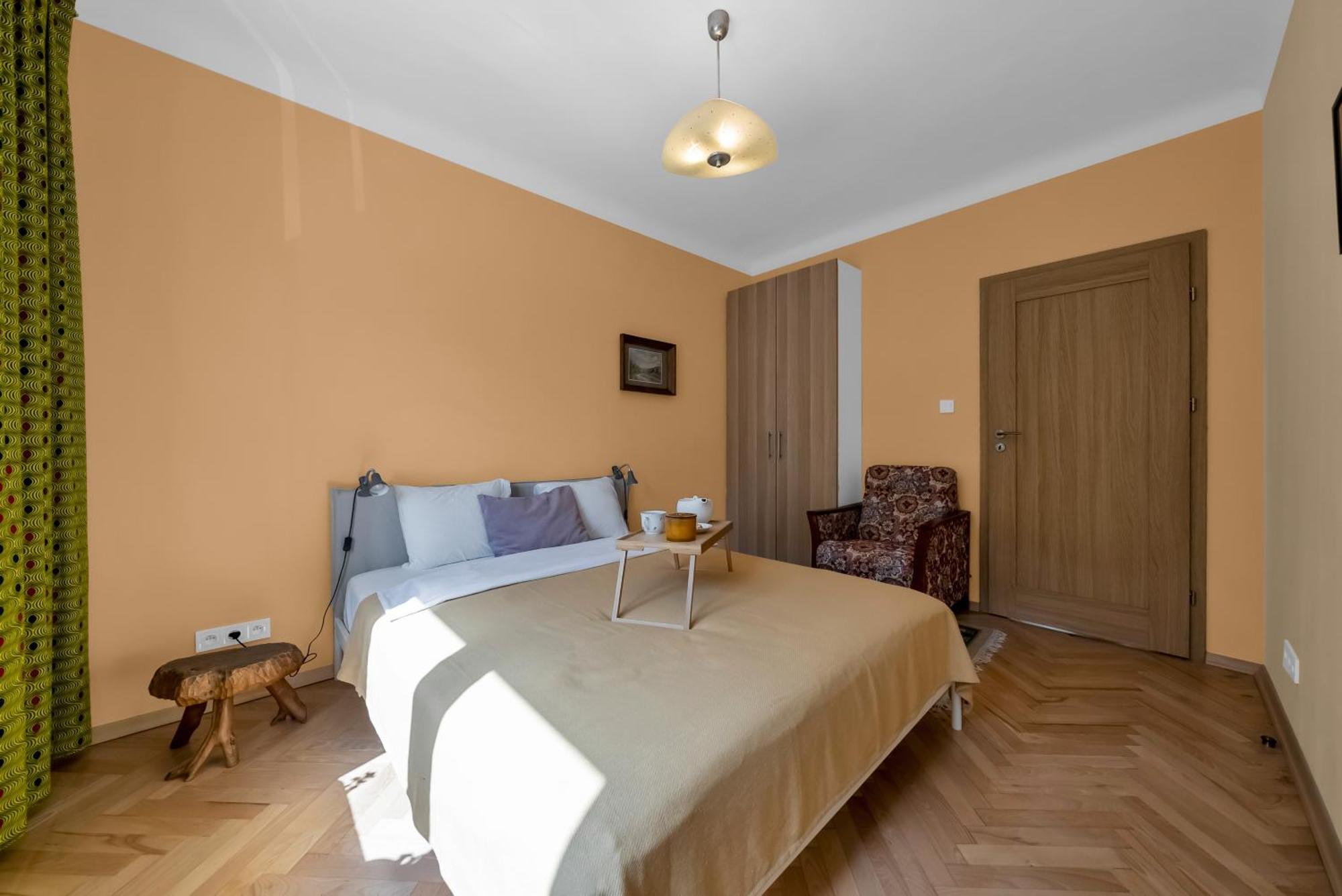 70m2 Wola - Location, 2 Bedrooms, 1st Floor - By Rentujemy *