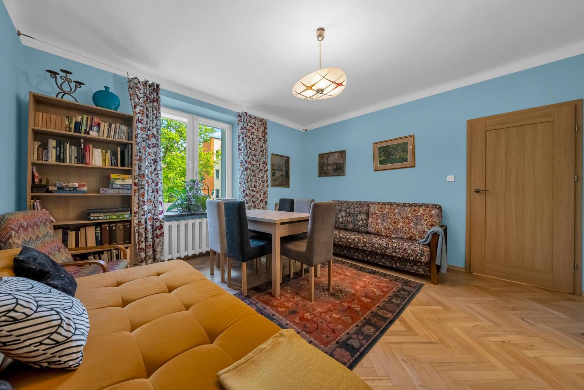 70m2 Wola - Location, 2 Bedrooms, 1st Floor - By Rentujemy * Warszawa