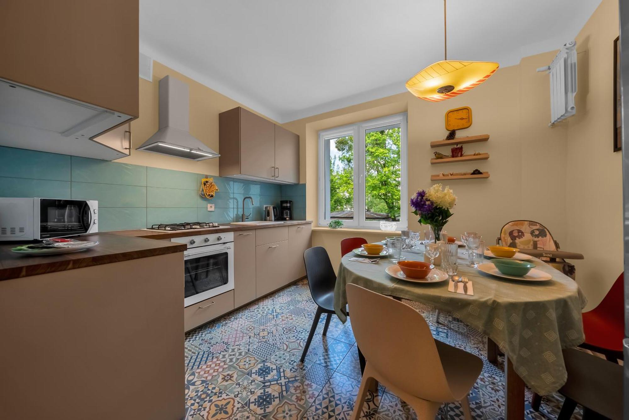 70m2 Wola - Location, 2 Bedrooms, 1st Floor - By Rentujemy *