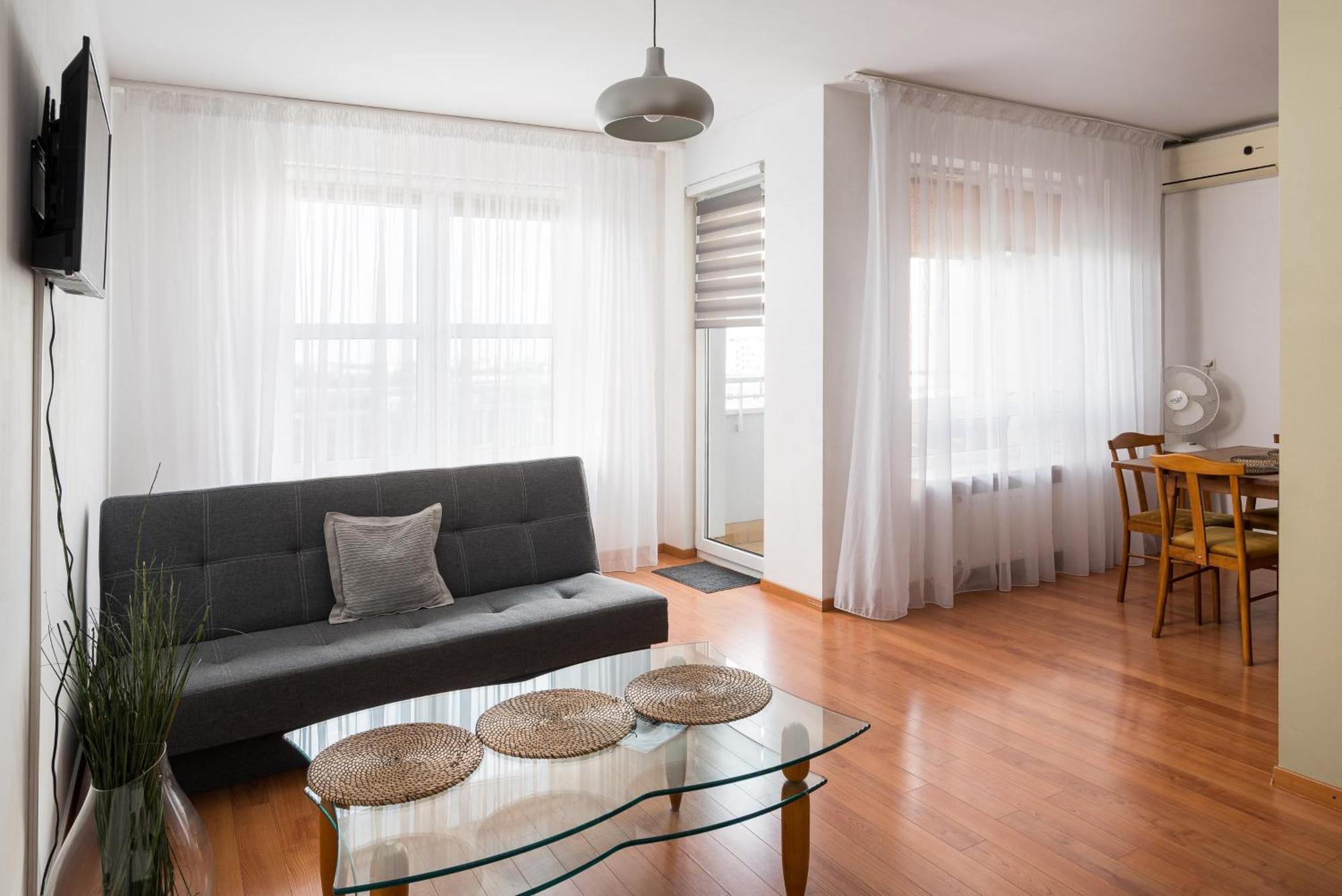Arena Ursynow Standard Apartment *