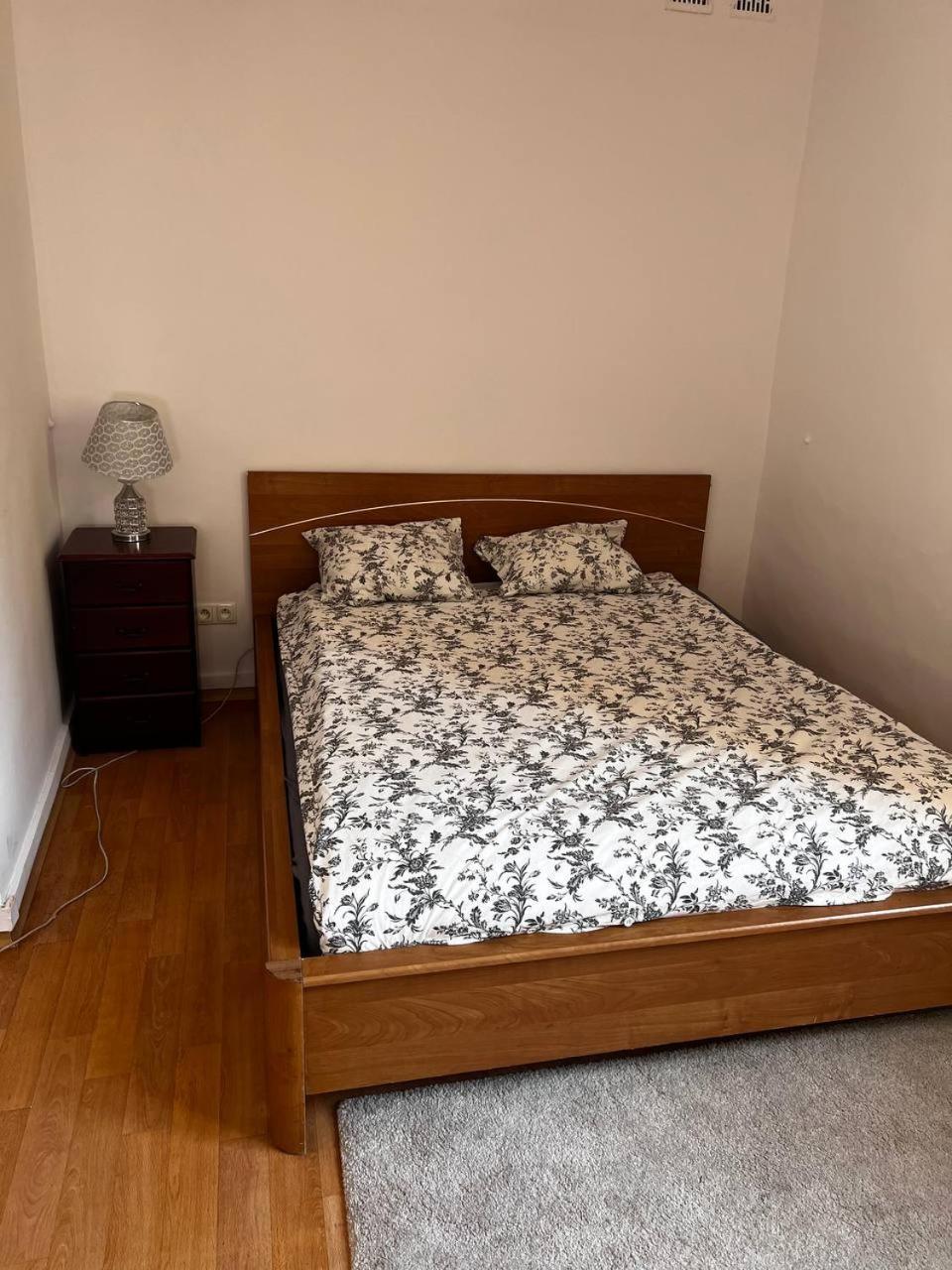 Homestay To Close Warsaw