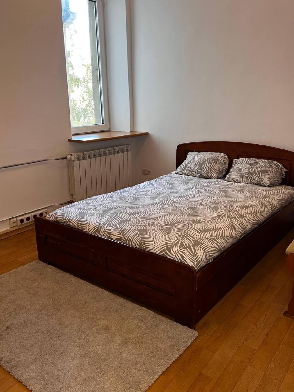Homestay To Close Warsaw