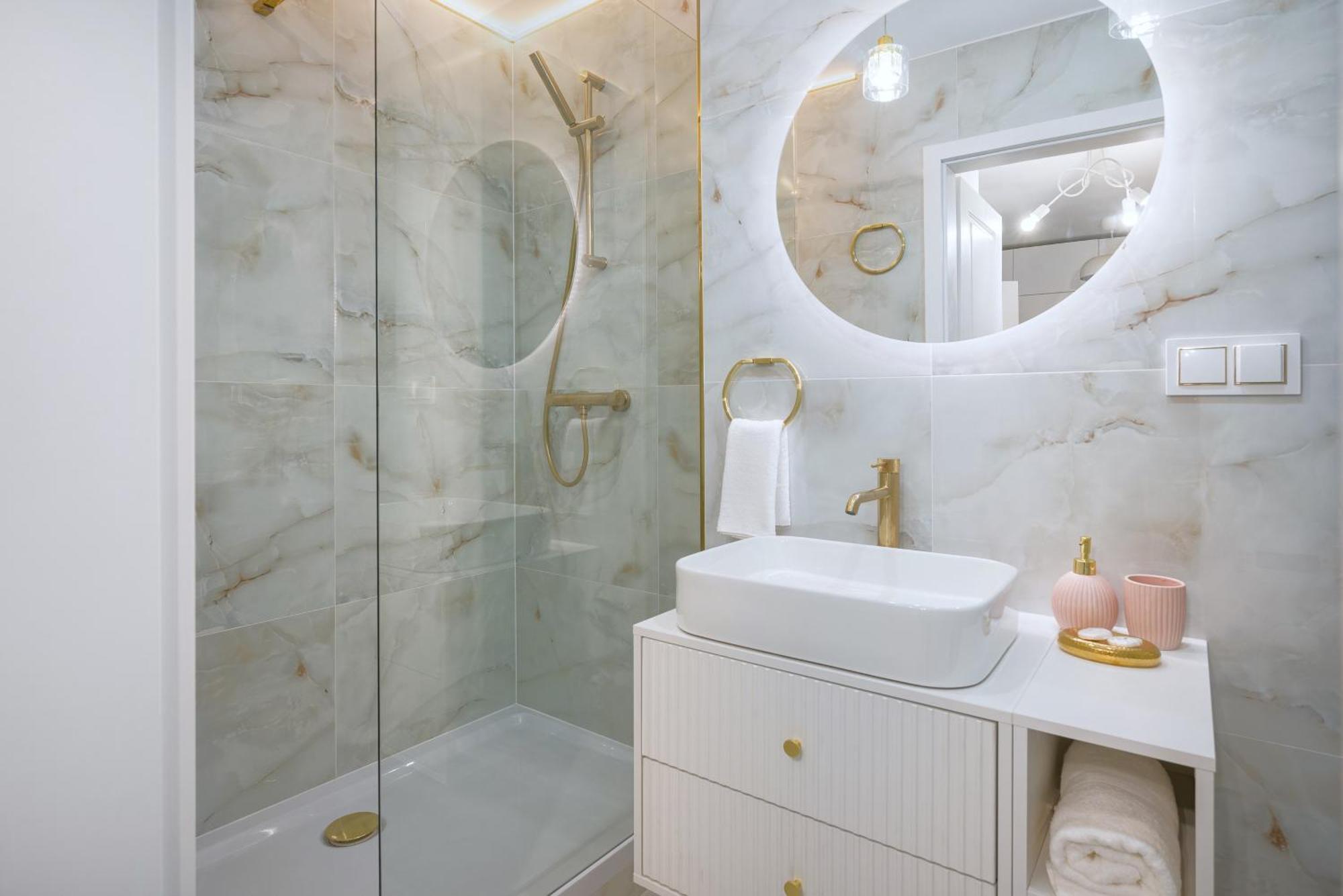 Stunning 2-br Palace In The Window, Air-conditioning 500m To Station Warsaw
