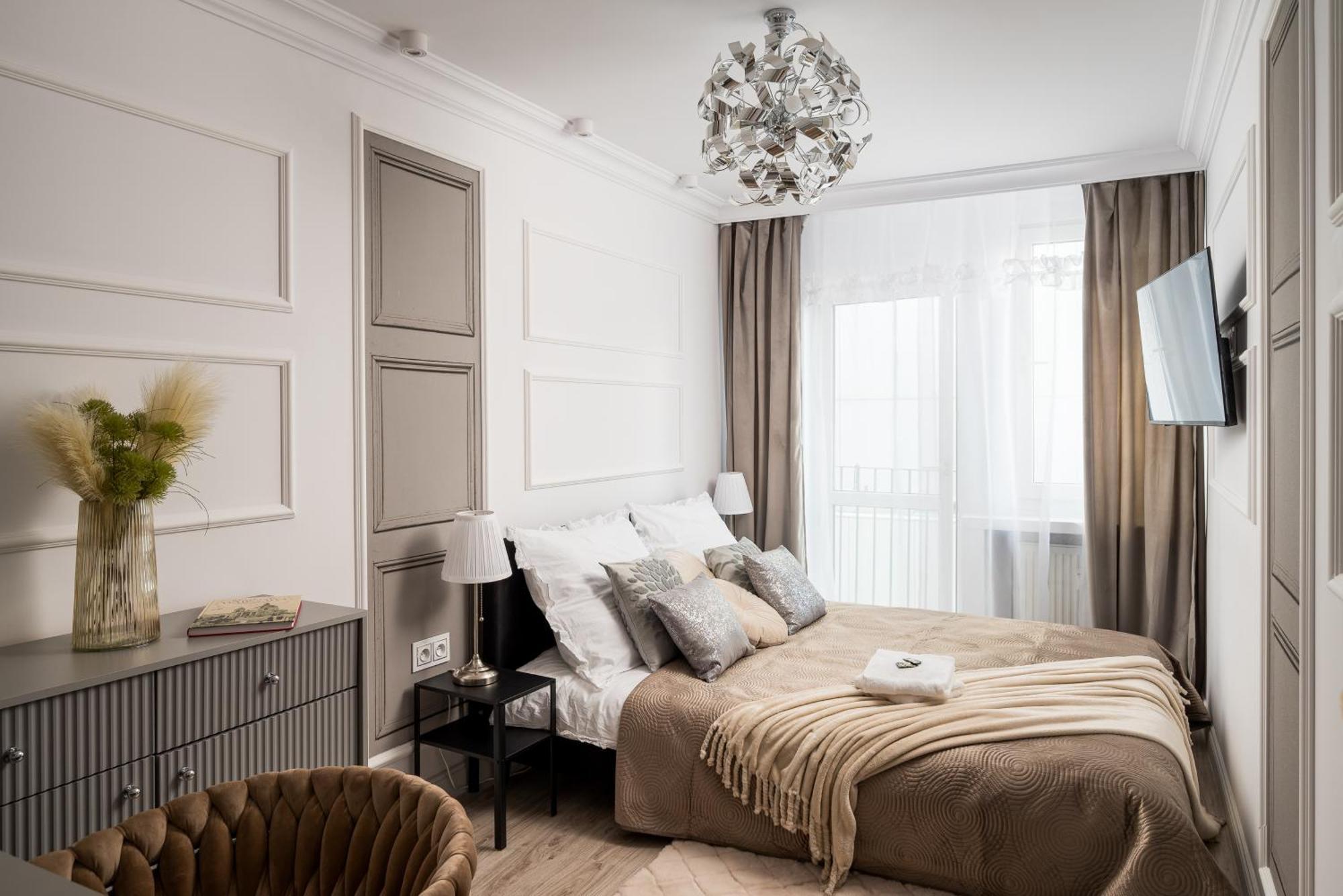 Stunning 2-br Palace In The Window, Air-conditioning 500m To Station