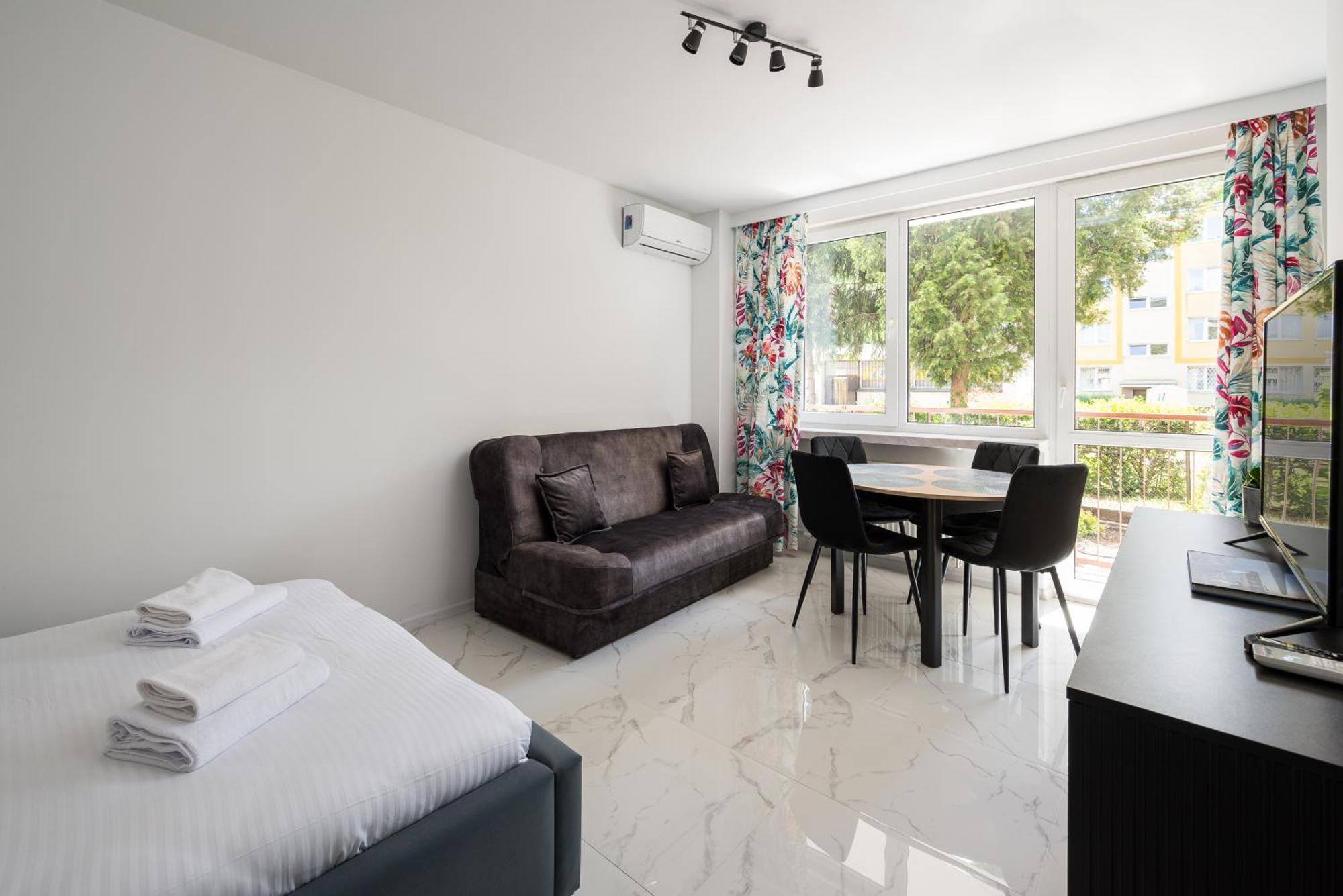Berek Cosy Studio With A Garden Warszawa
