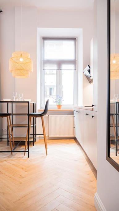 Apartment Klimatyczne Studio W Historycznej Pradze - Stadion Narodowy, Centrum