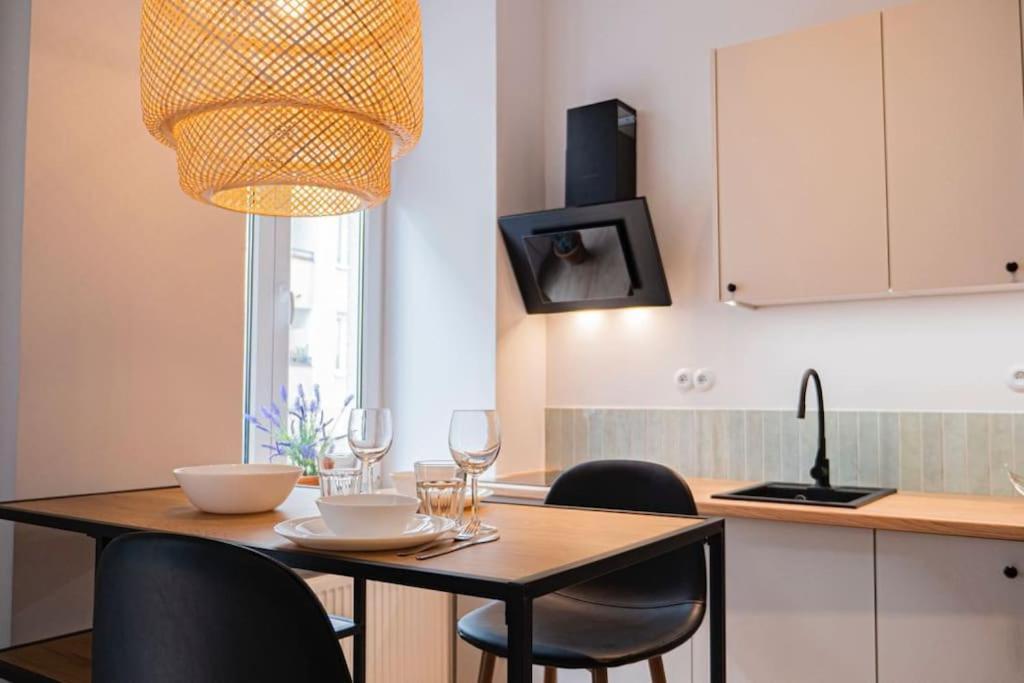 Apartment Klimatyczne Studio W Historycznej Pradze - Stadion Narodowy, Centrum Warsaw