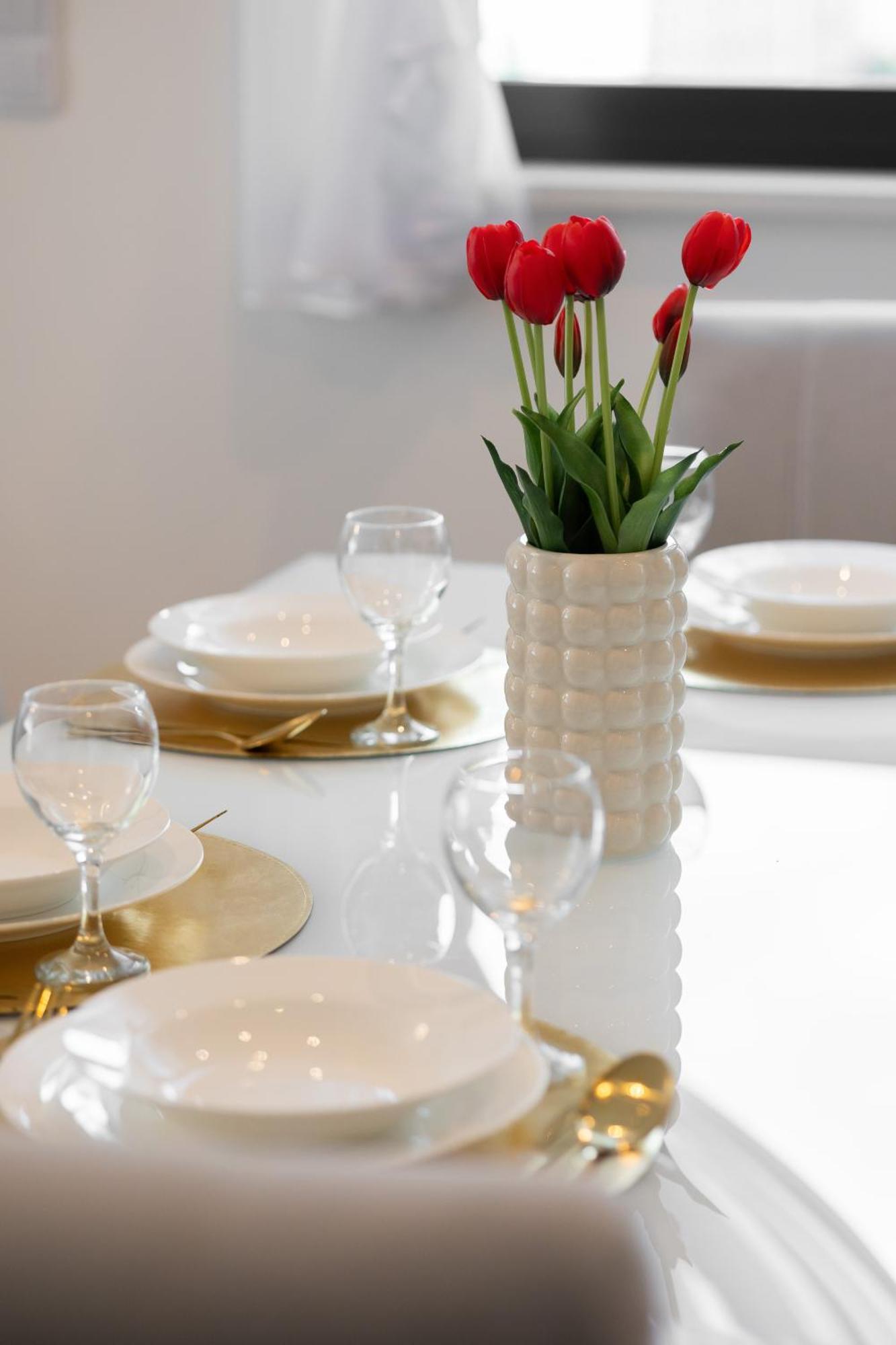 Stylish Grzybowska By Renters Apartment Warsaw
