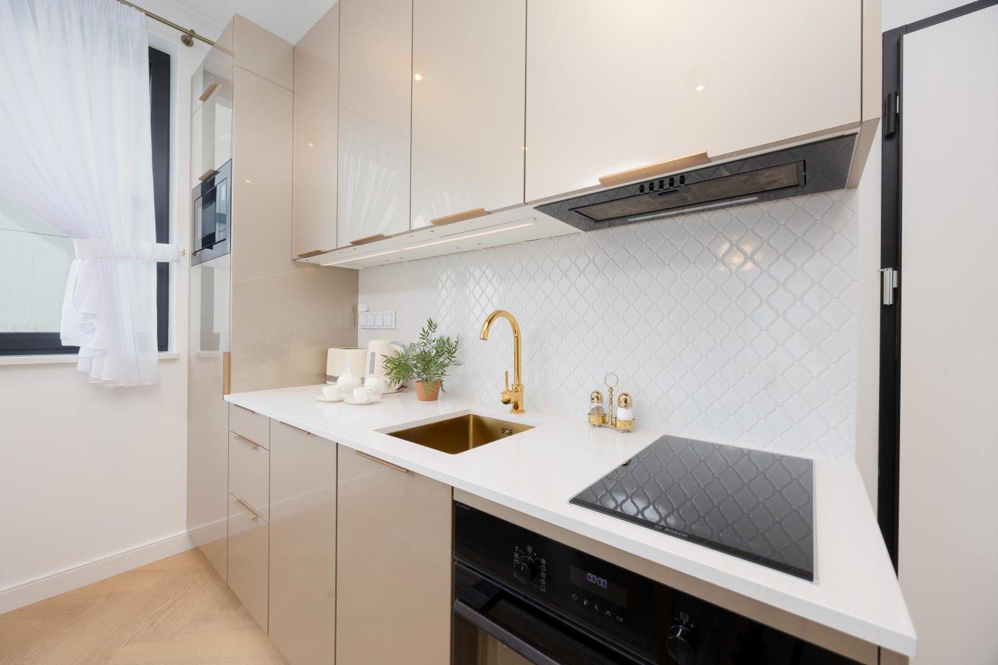 Apartment Stylish Grzybowska By Renters