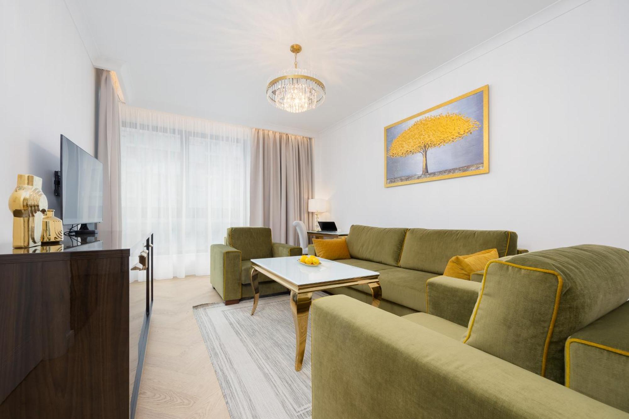 Stylish Grzybowska By Renters Apartment Warsaw
